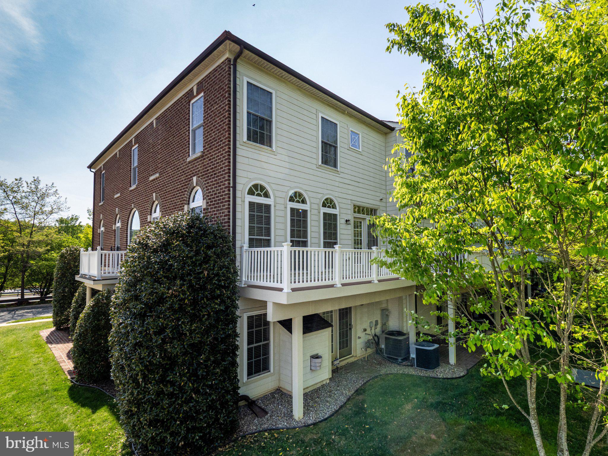 CROWN POINTE - Residential