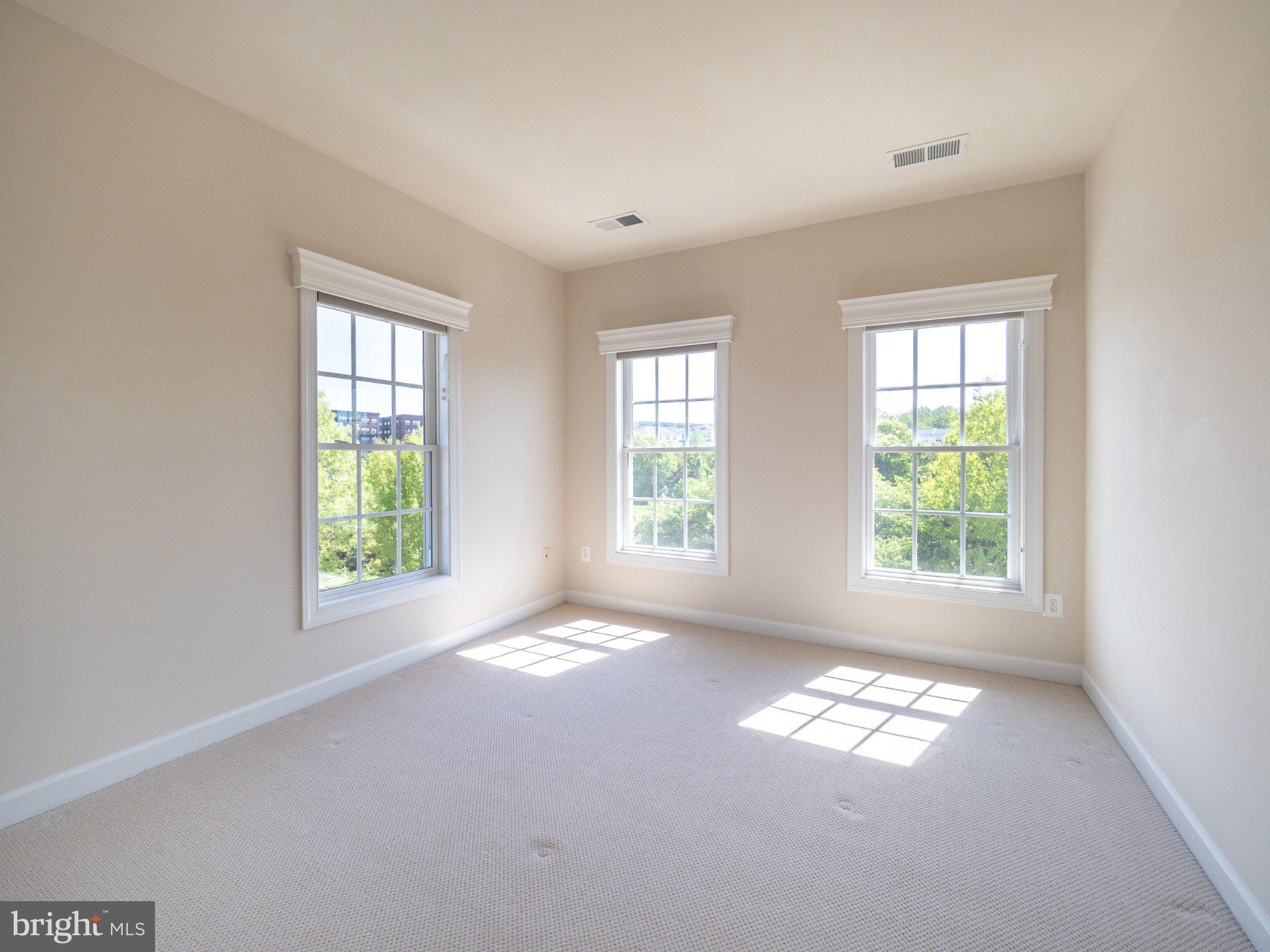 CROWN POINTE - Residential