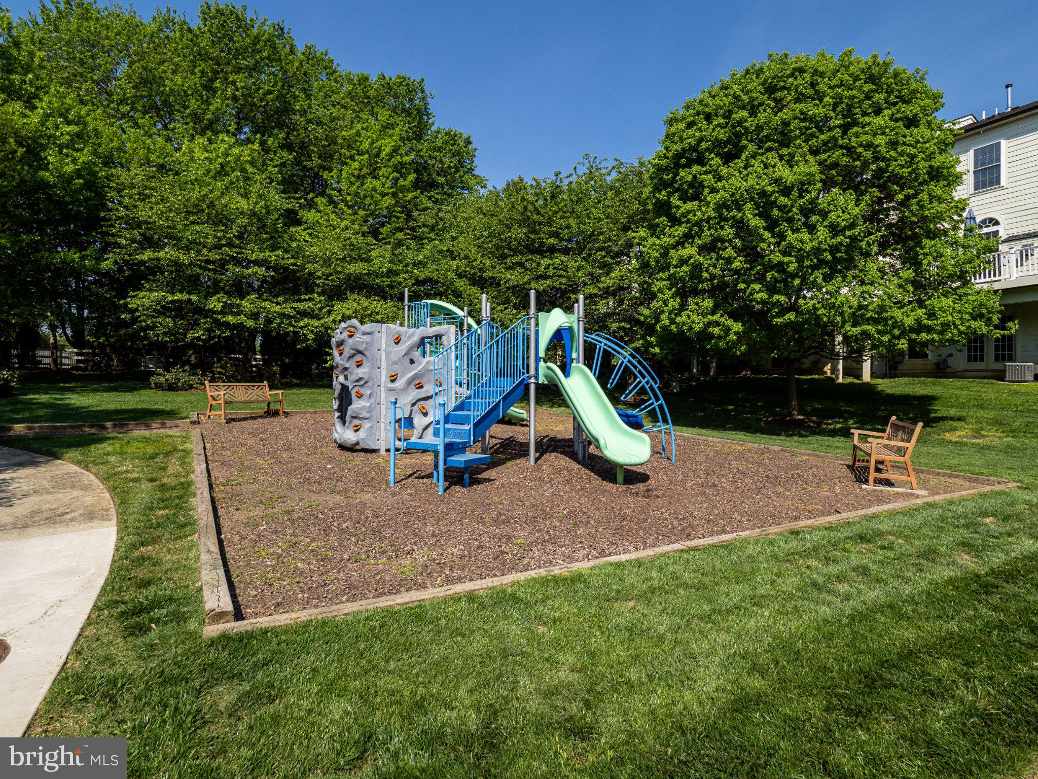 CROWN POINTE - Residential