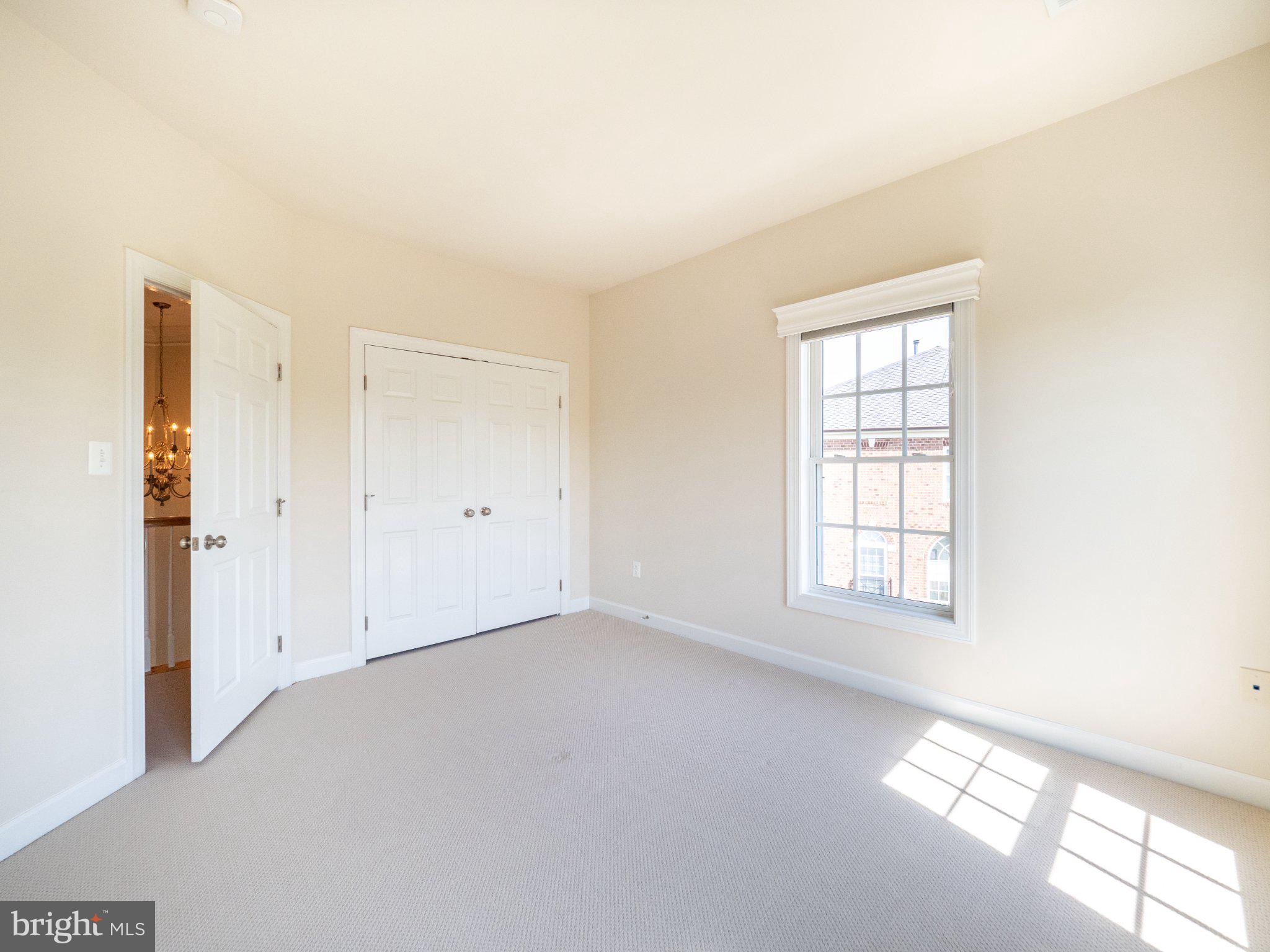 CROWN POINTE - Residential