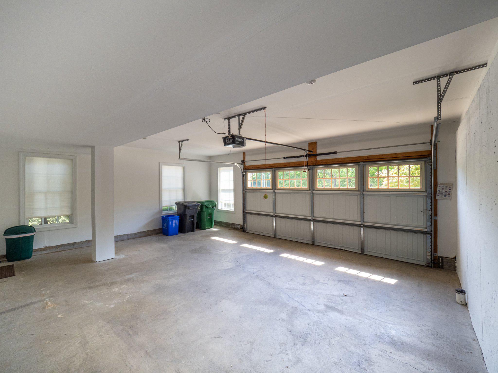 CROWN POINTE - Residential