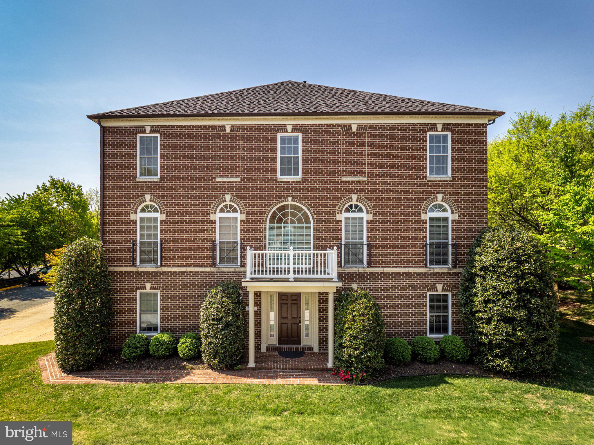 CROWN POINTE - Residential