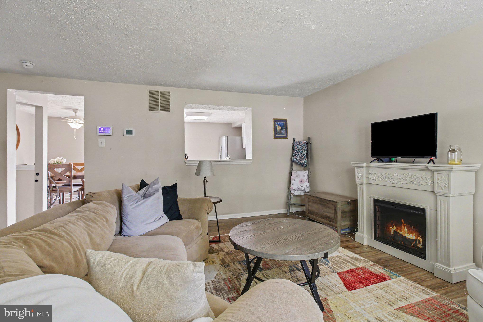 351 DELMAR COURT