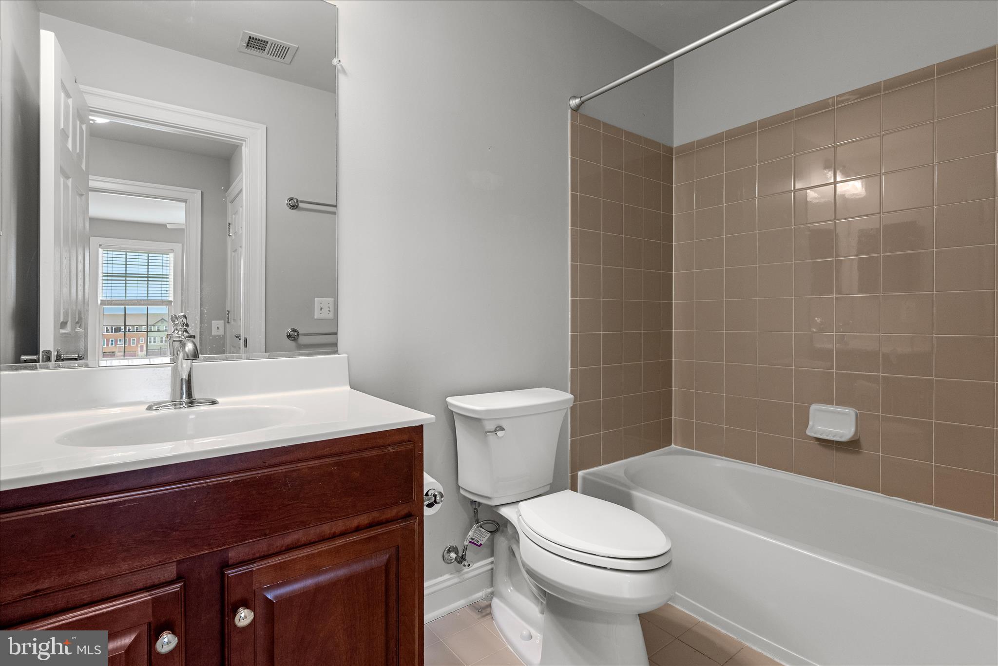 OAKLAWN - Residential Lease