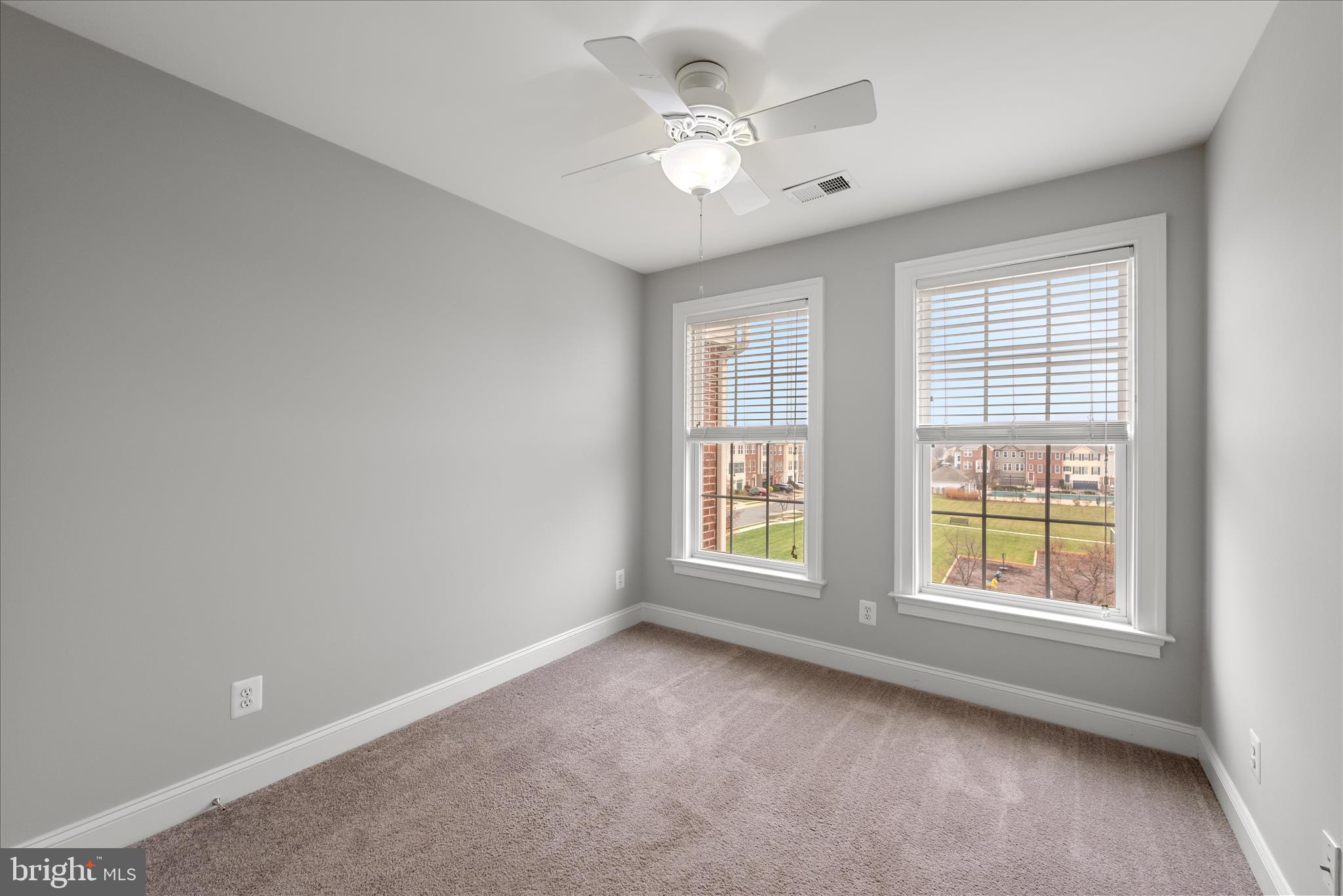 OAKLAWN - Residential Lease