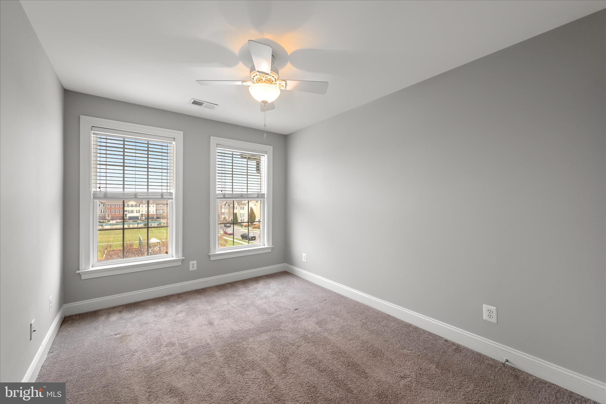 OAKLAWN - Residential Lease