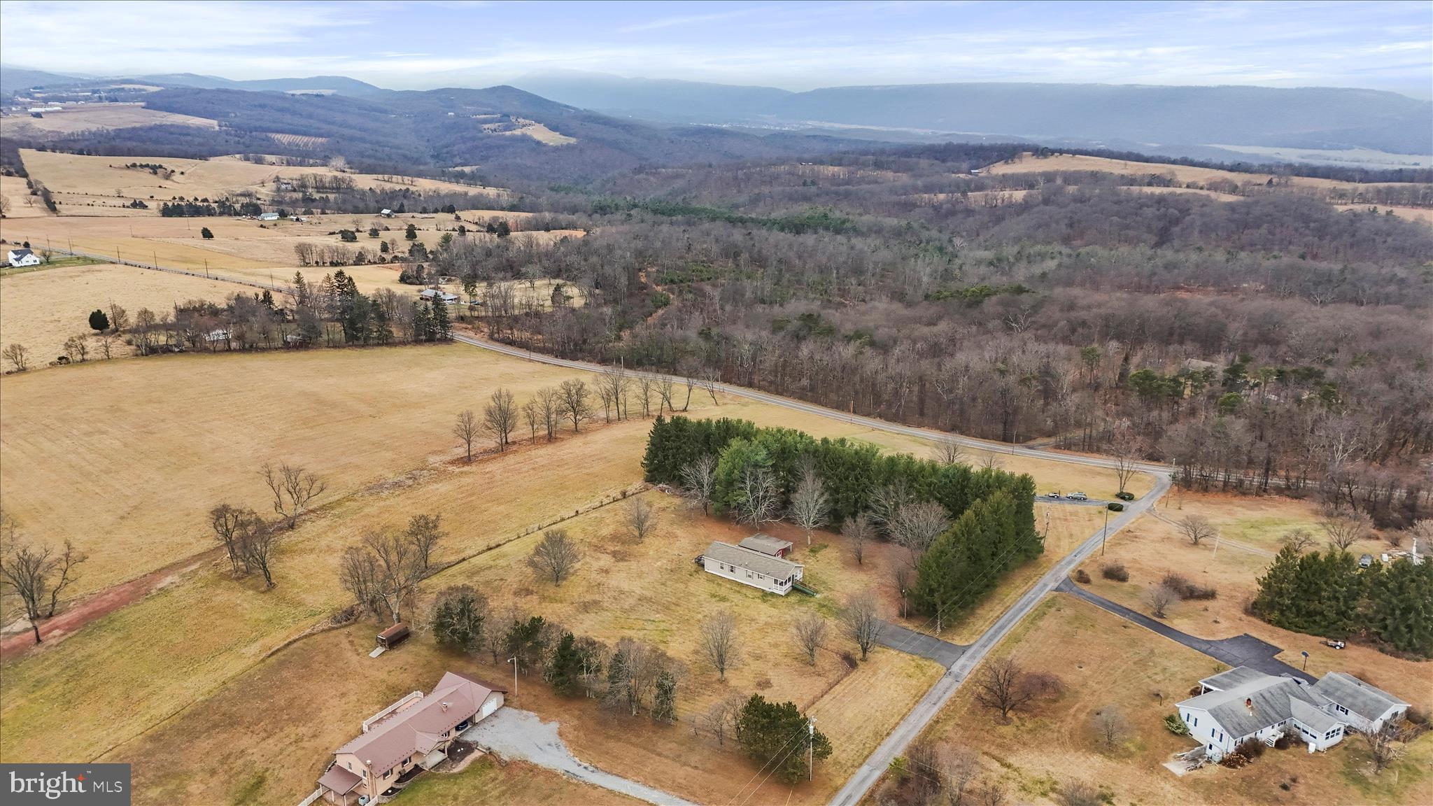 MOUNTAIN VIEW ESTATES - Residential