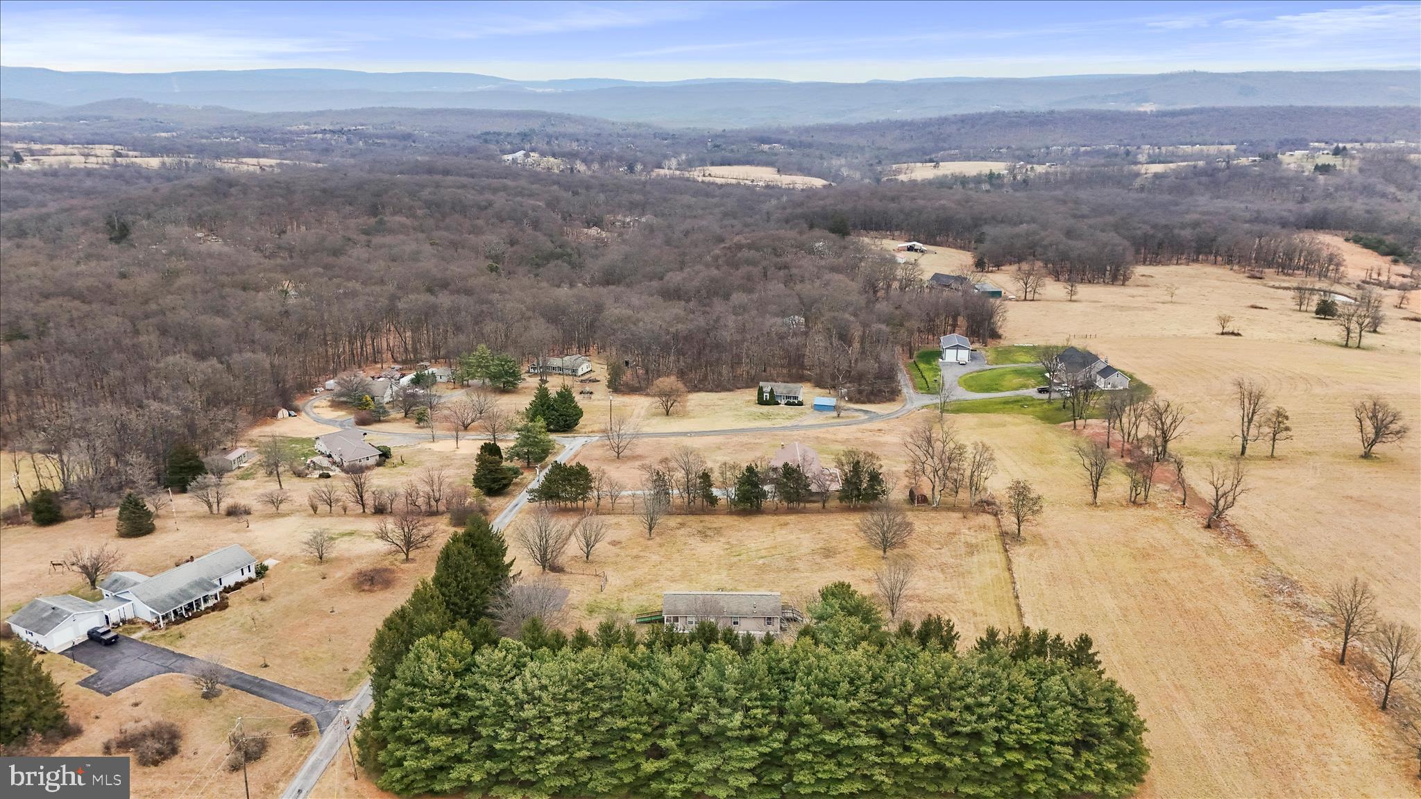 MOUNTAIN VIEW ESTATES - Residential