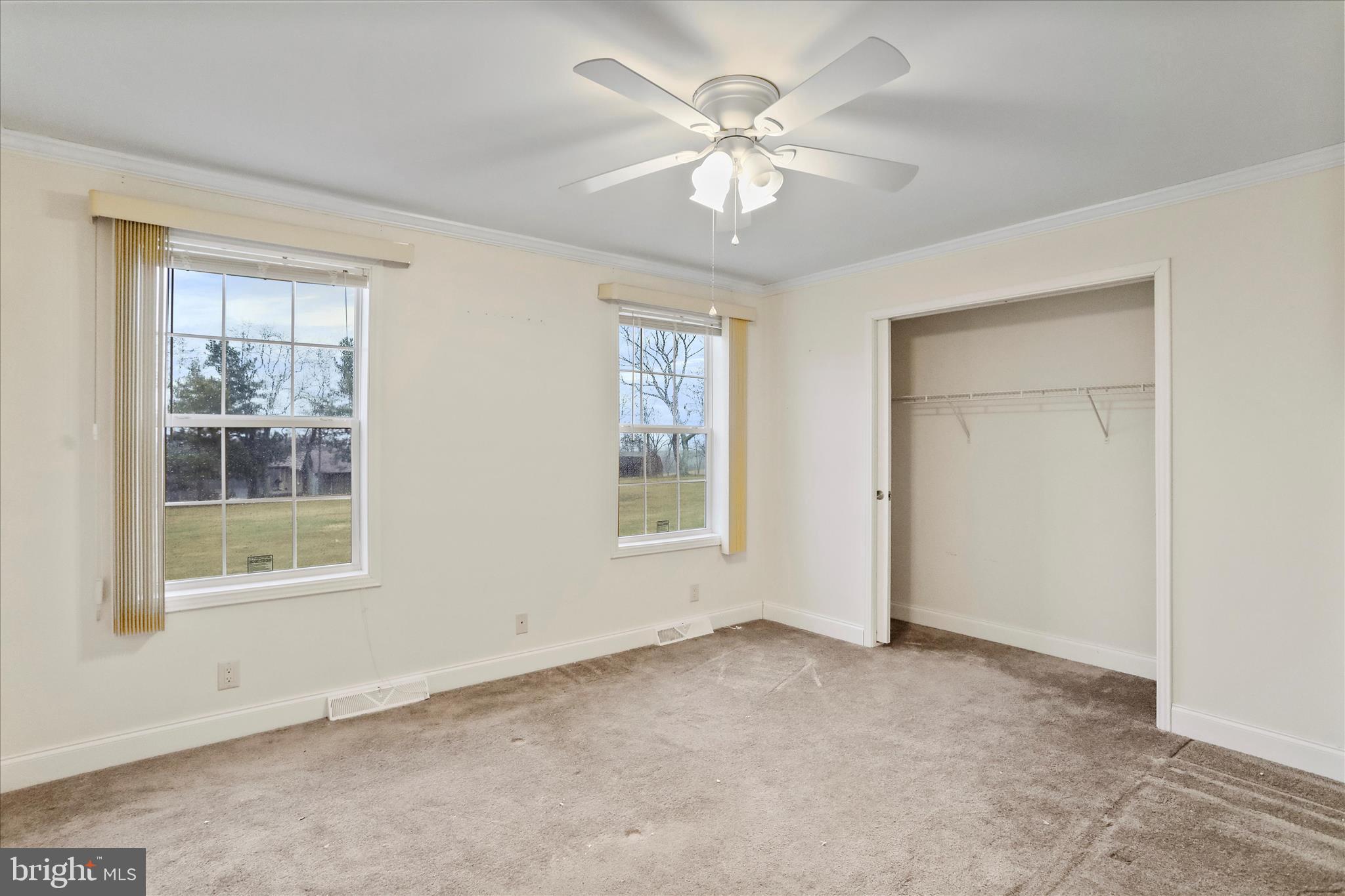 MOUNTAIN VIEW ESTATES - Residential