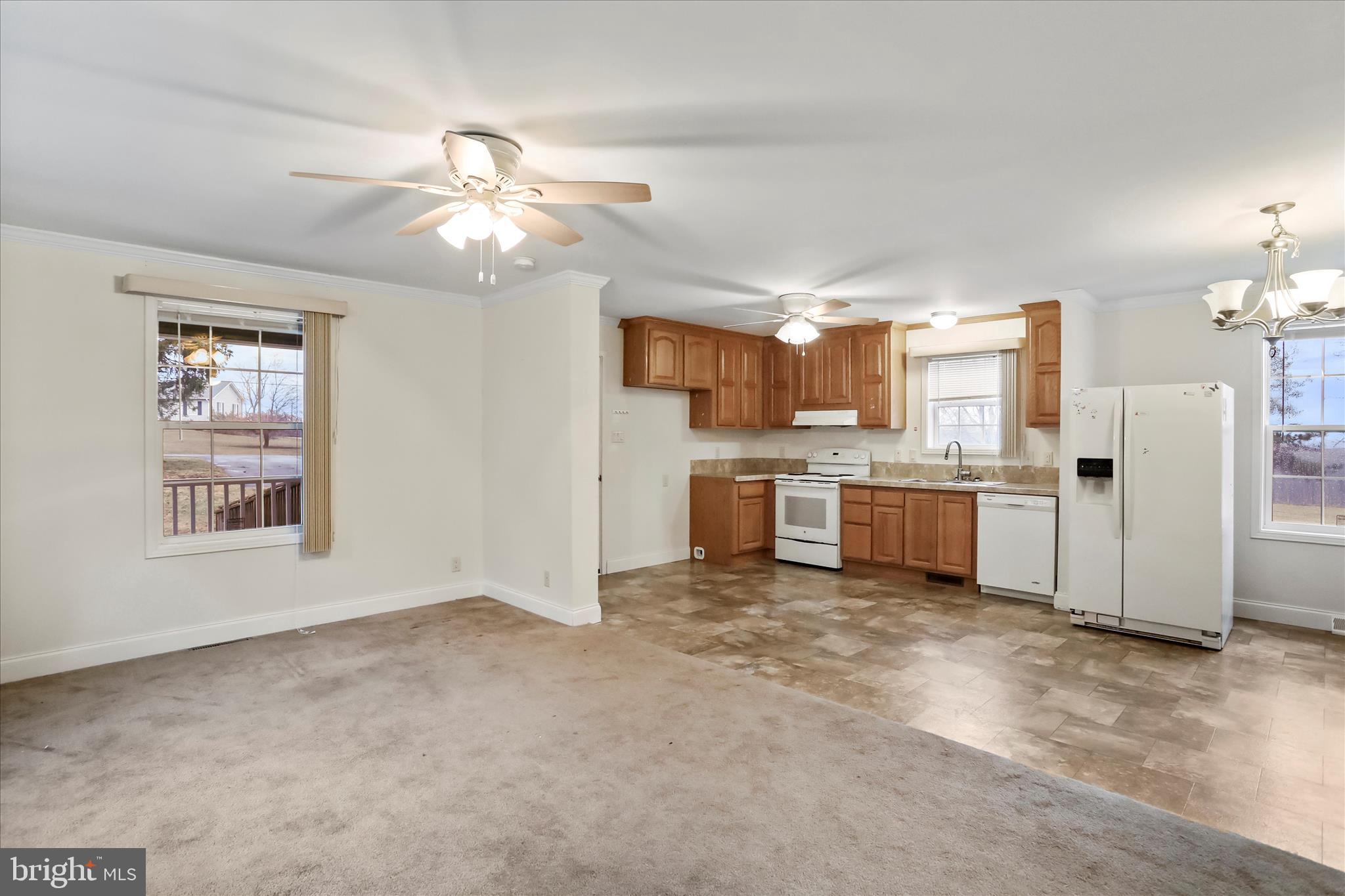 MOUNTAIN VIEW ESTATES - Residential