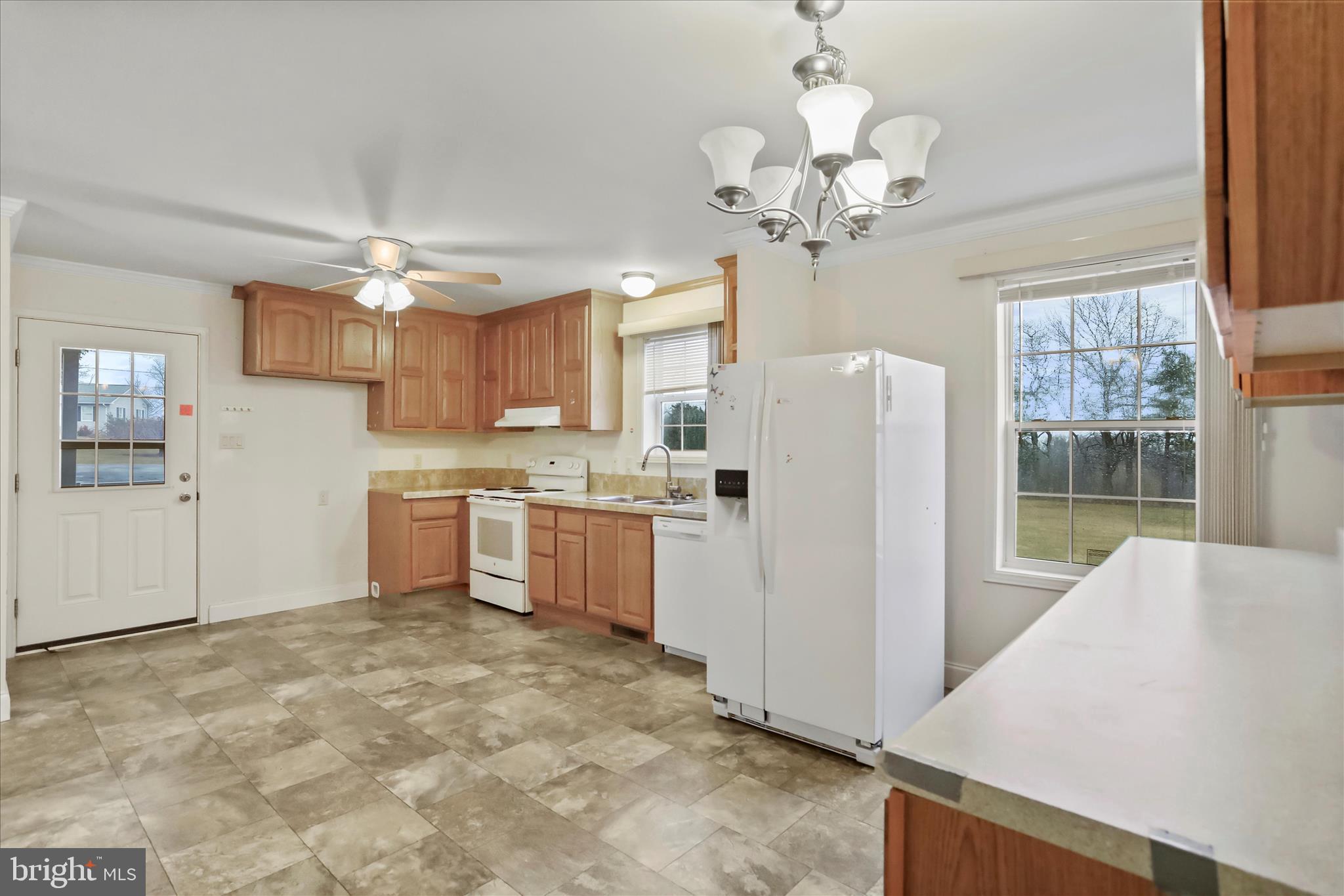 MOUNTAIN VIEW ESTATES - Residential