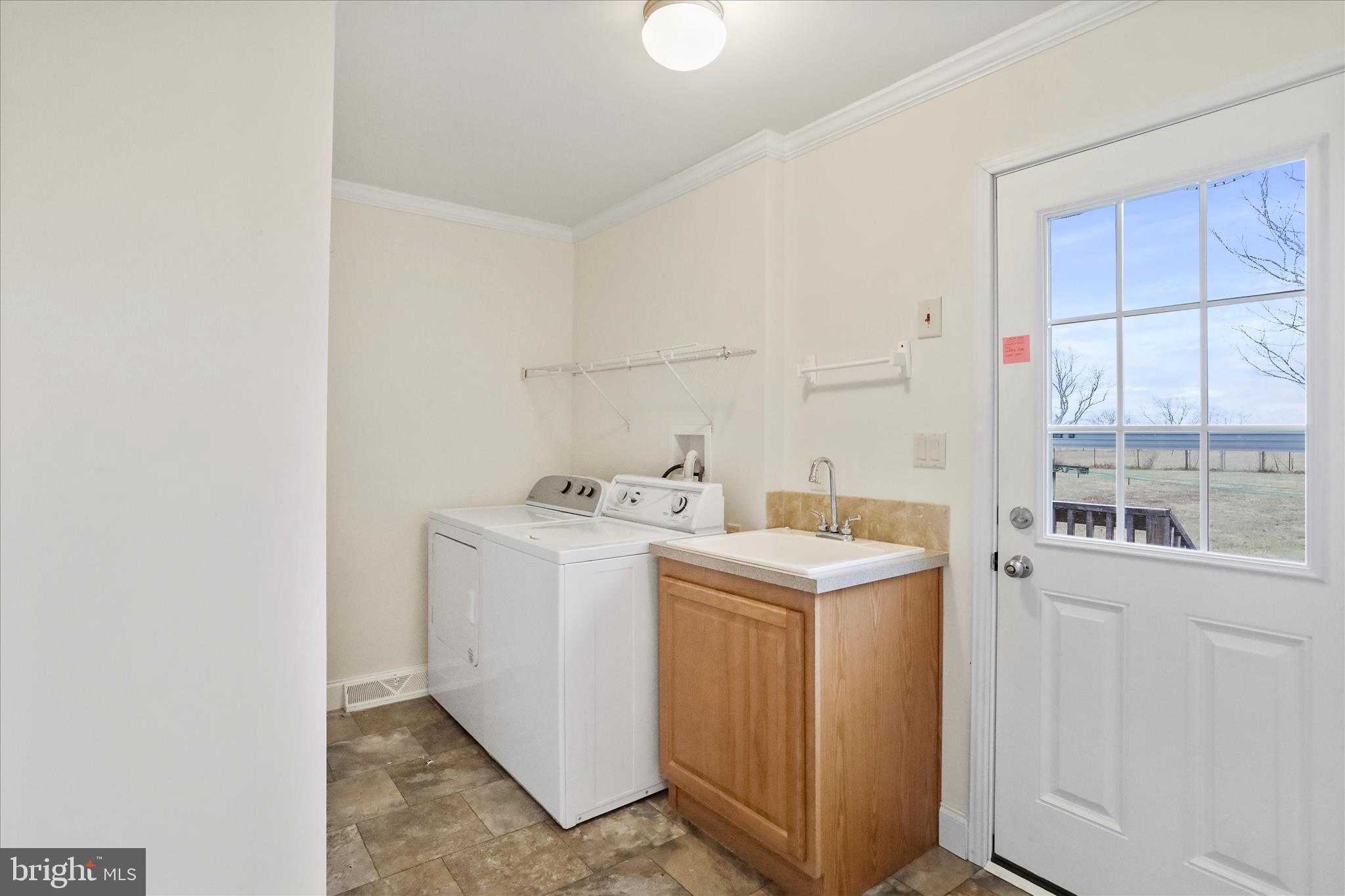 MOUNTAIN VIEW ESTATES - Residential