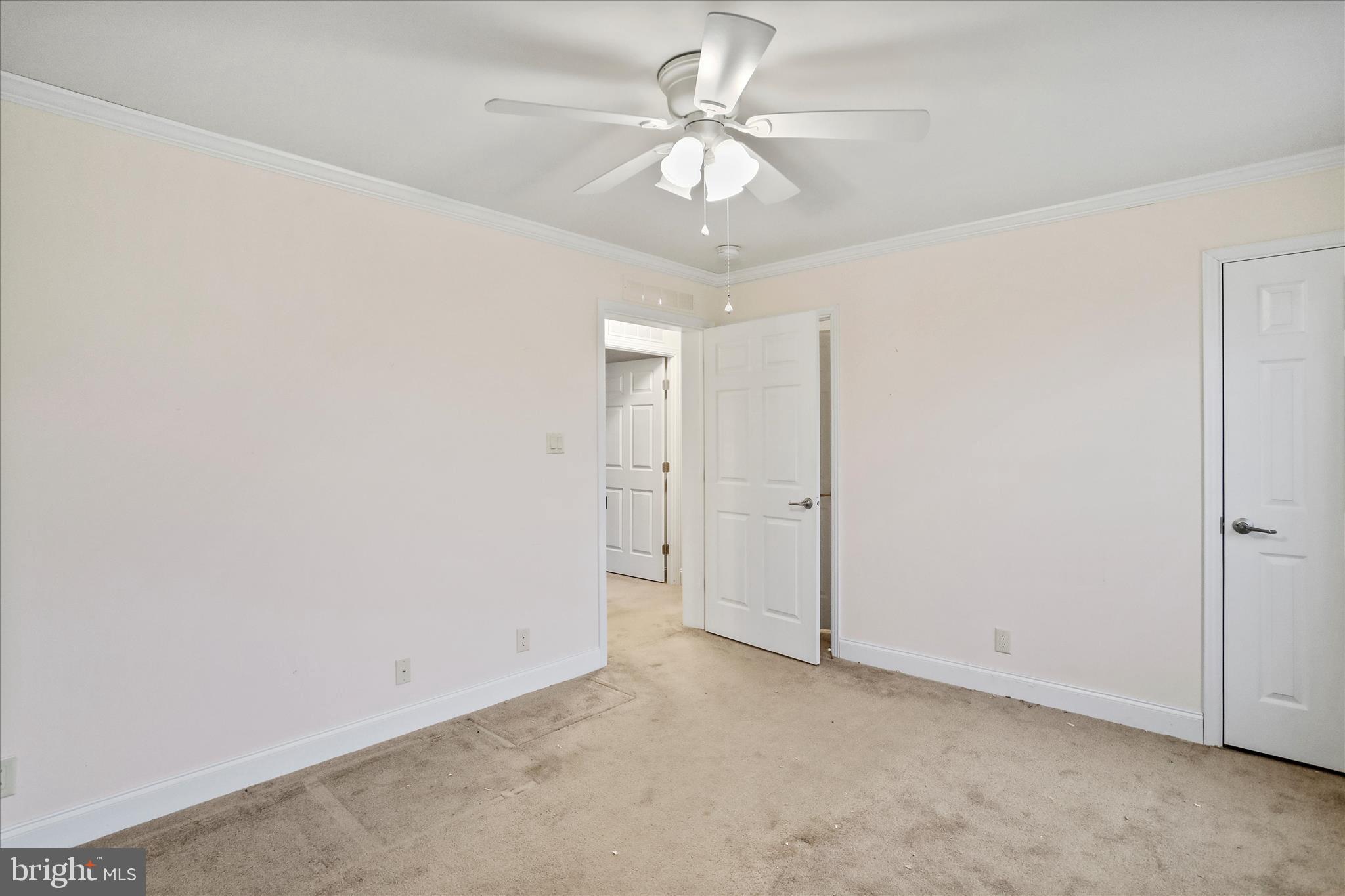 MOUNTAIN VIEW ESTATES - Residential