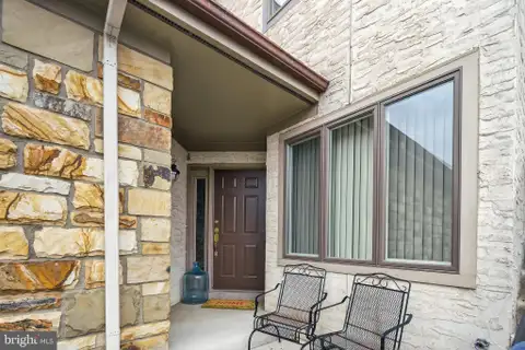 37 Woodmont Drive Unit 37, Lawrenceville, NJ MLS: NJME2074430