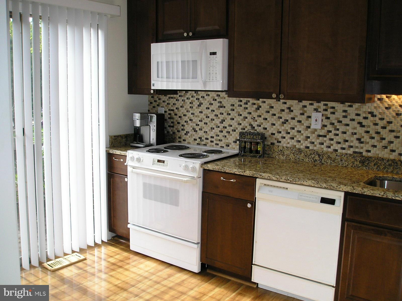 SOUTHGATE - Residential Lease