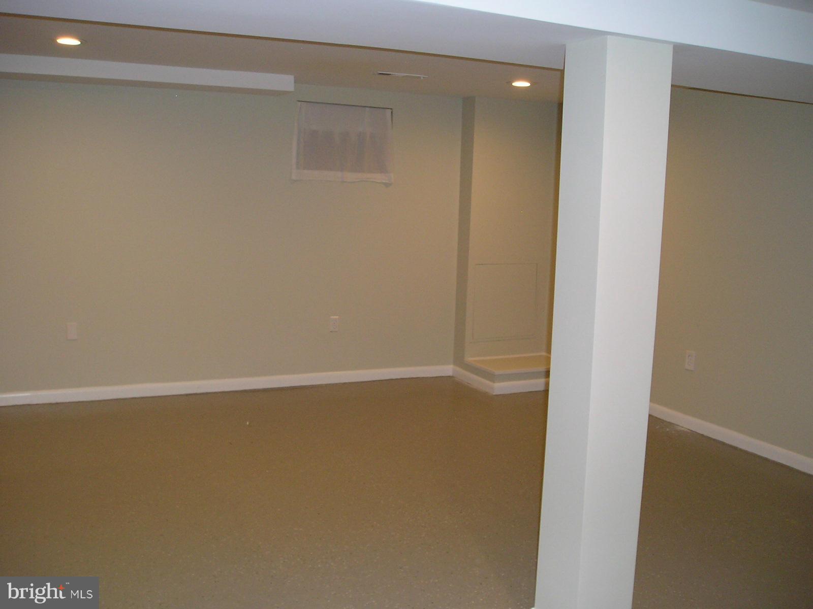 SOUTHGATE - Residential Lease