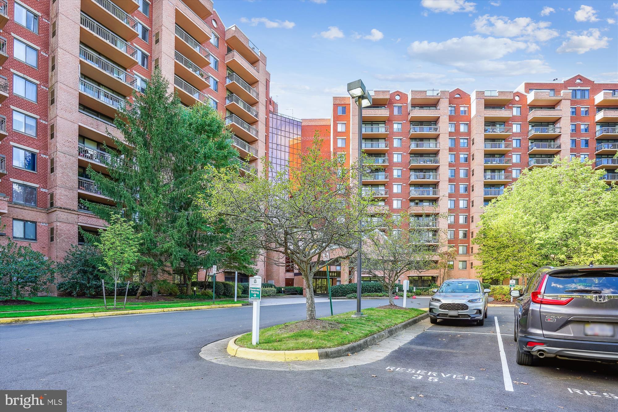 RENAISSANCE - Residential Lease