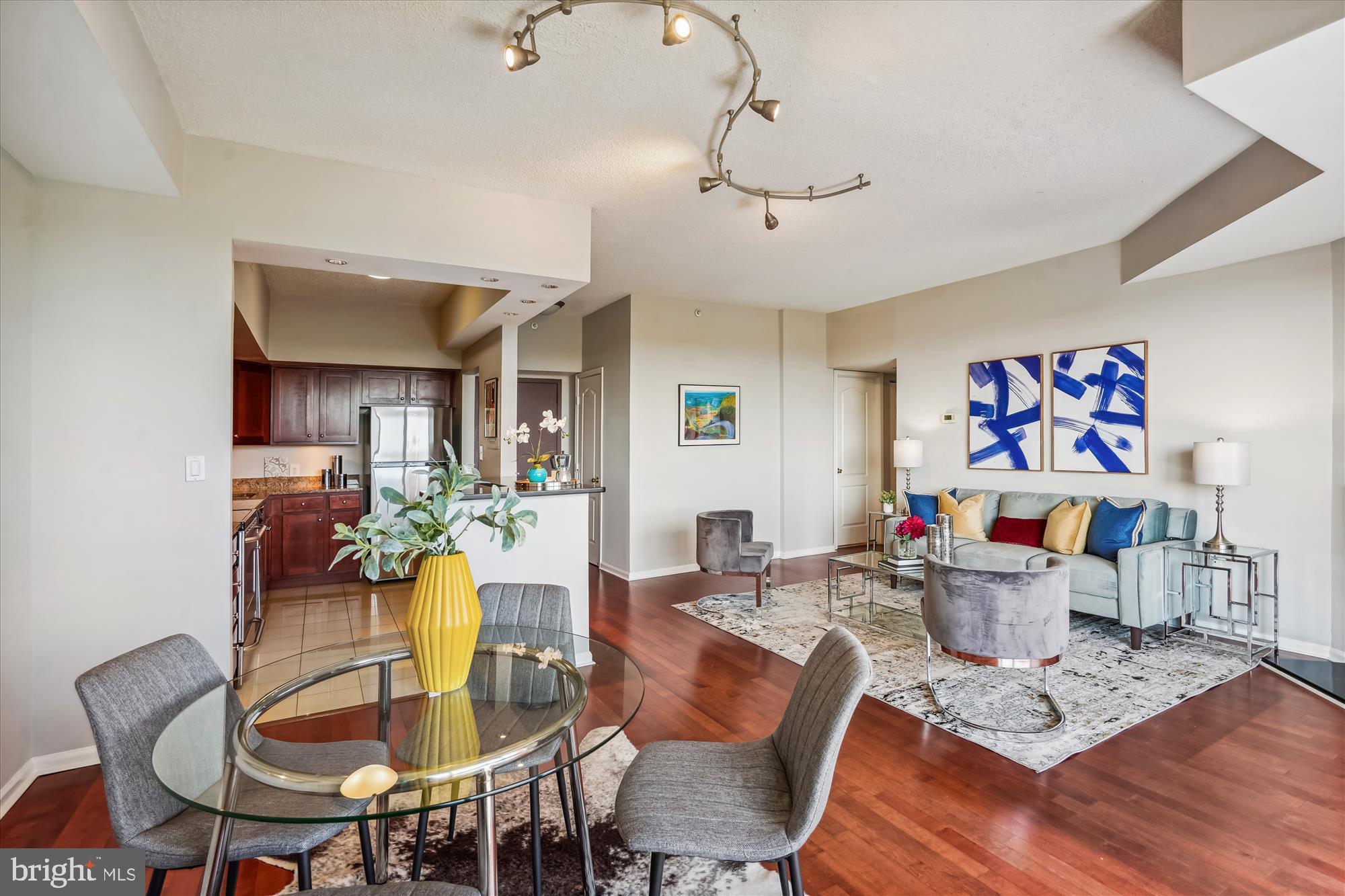 RENAISSANCE - Residential Lease