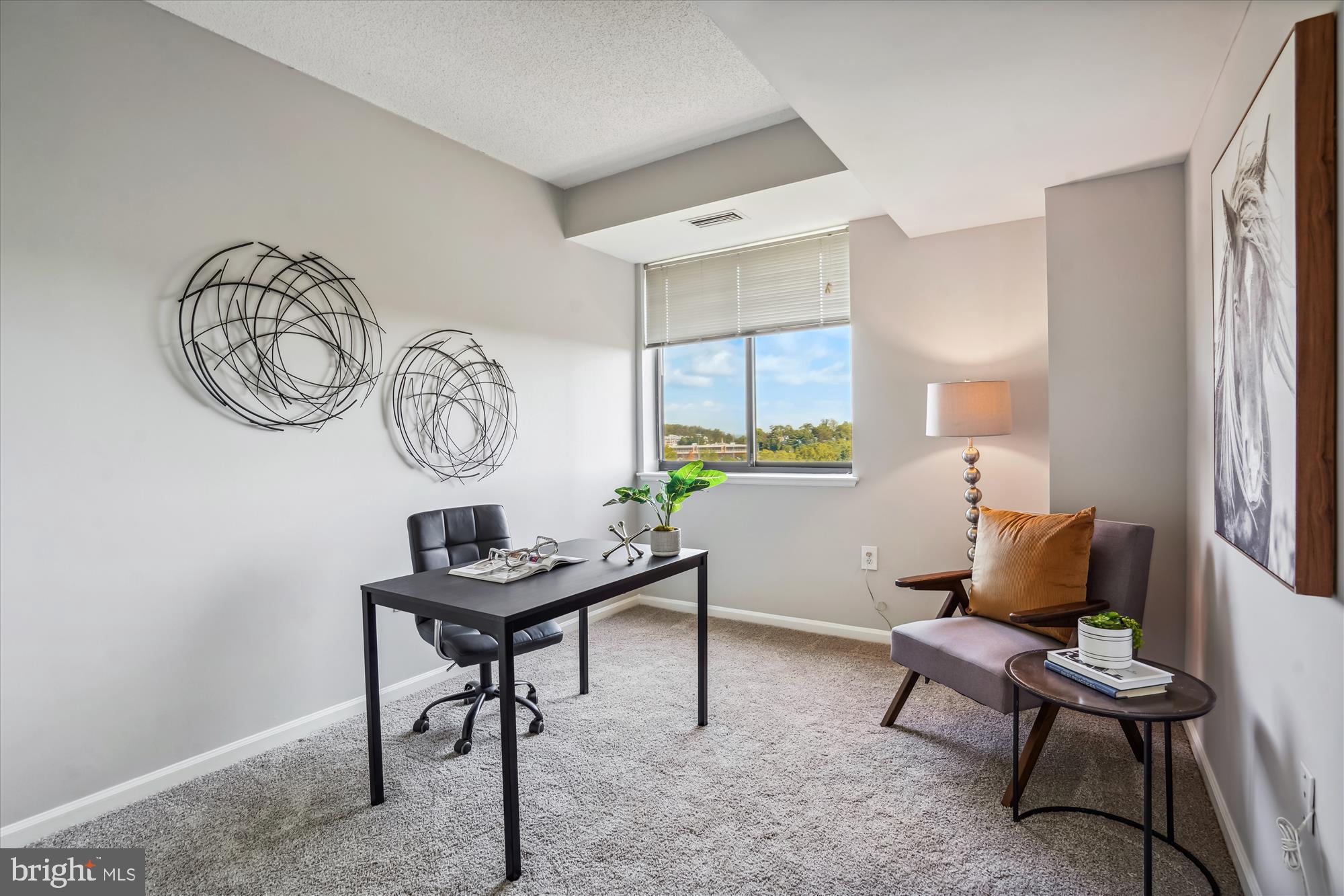 RENAISSANCE - Residential Lease