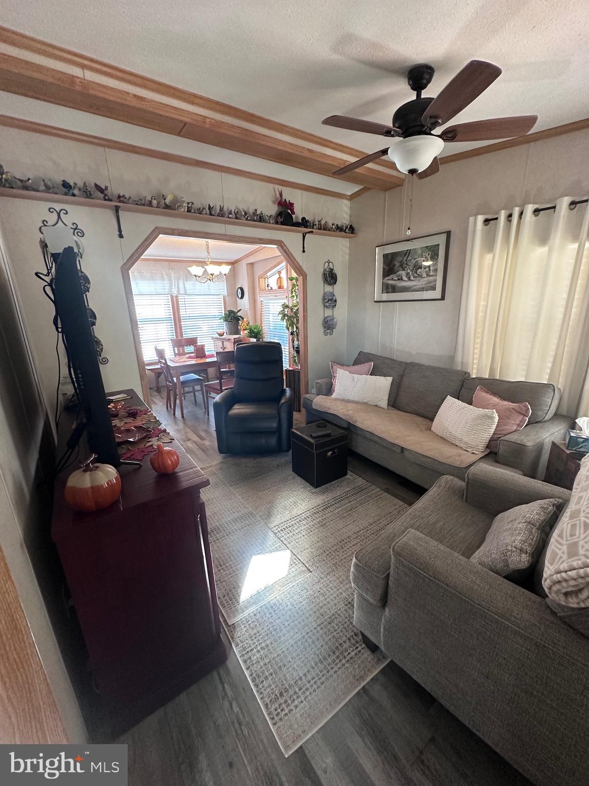 ARUNDEL MOBILE VILLAGE - Residential