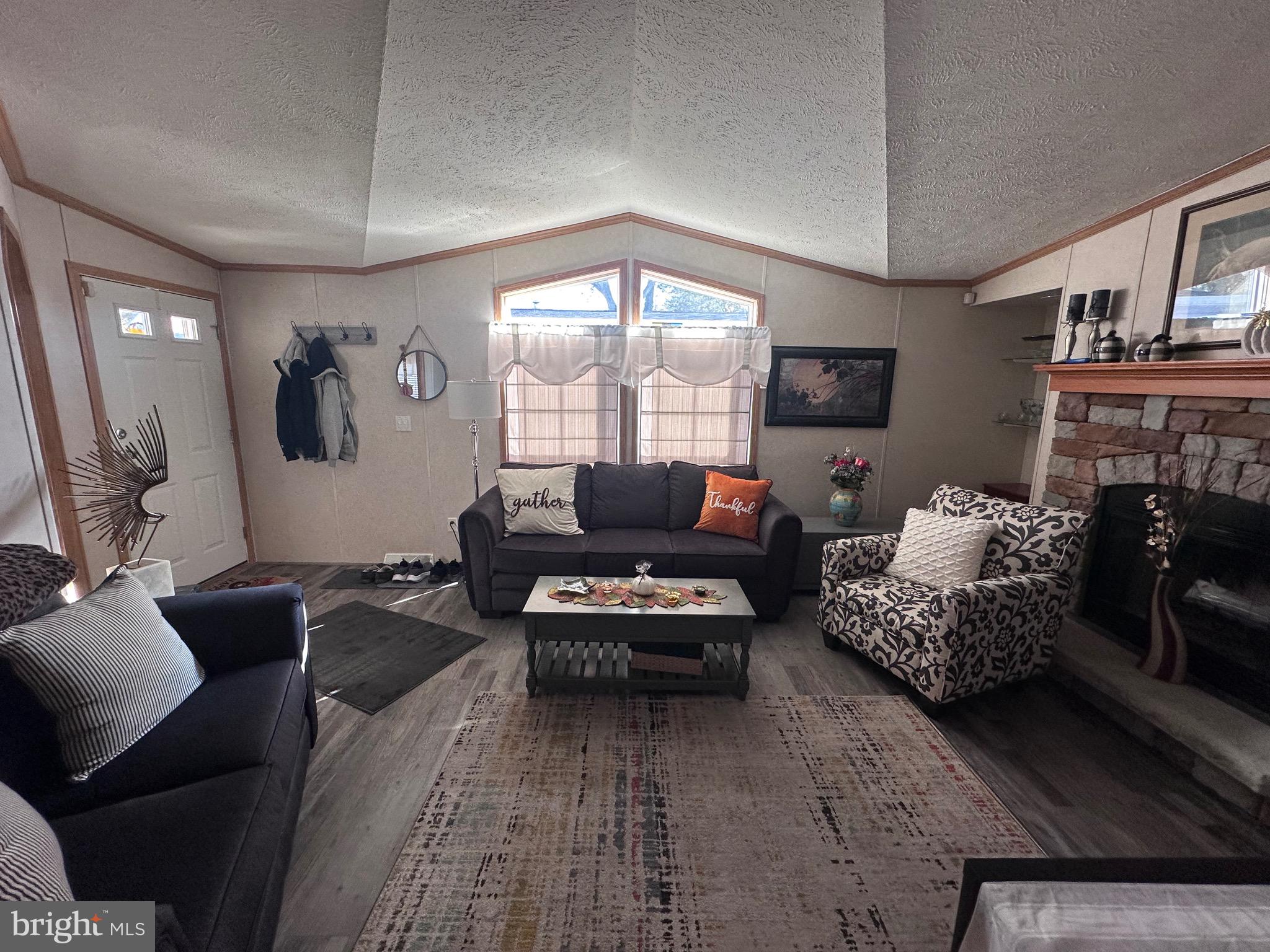 ARUNDEL MOBILE VILLAGE - Residential