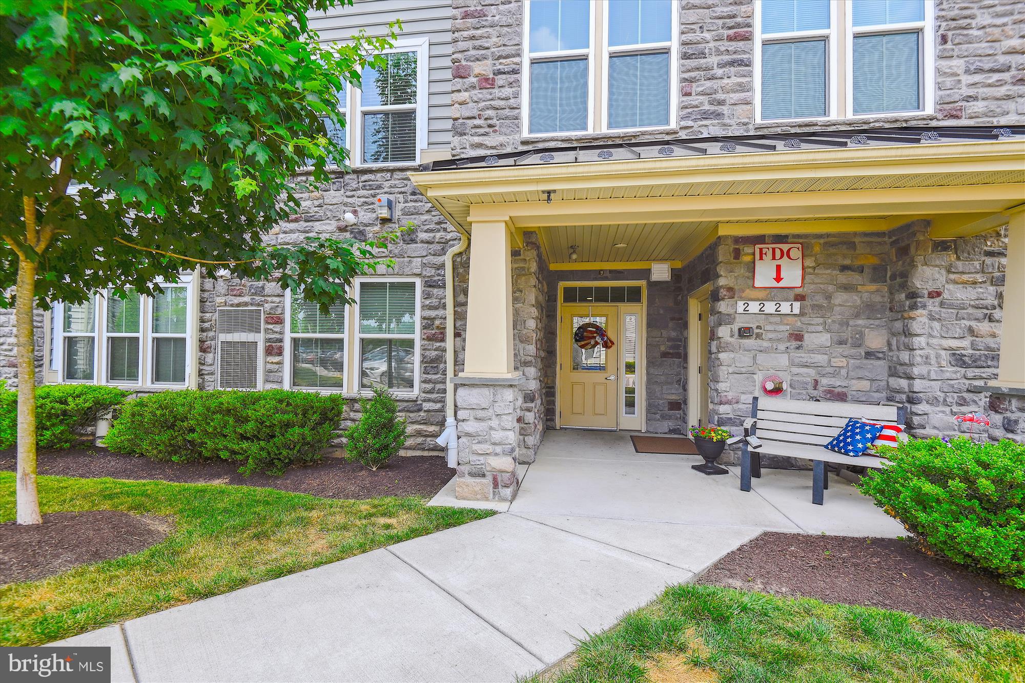 WAVERLY WOODS WEST - Residential