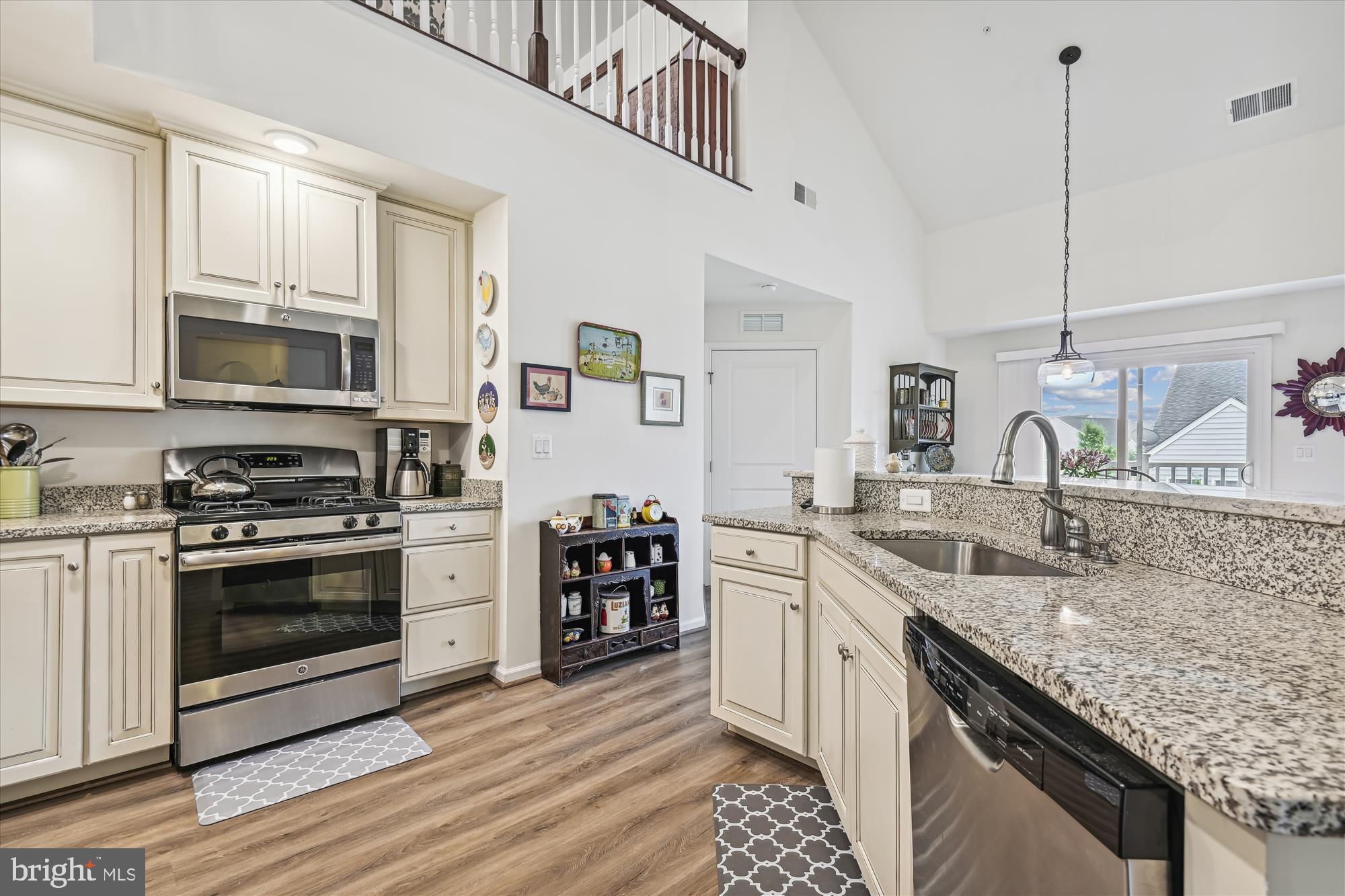 WAVERLY WOODS WEST - Residential