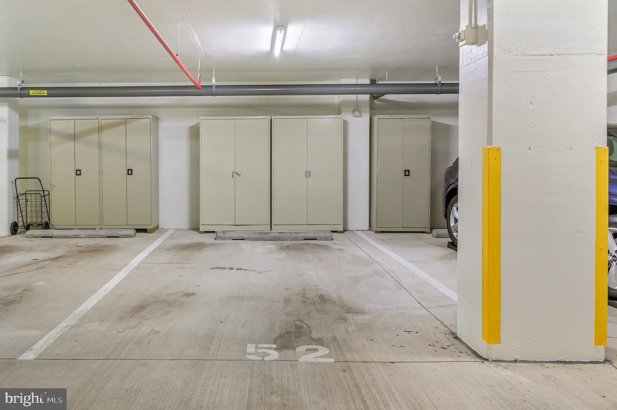 LANSDOWNE WOODS - Residential