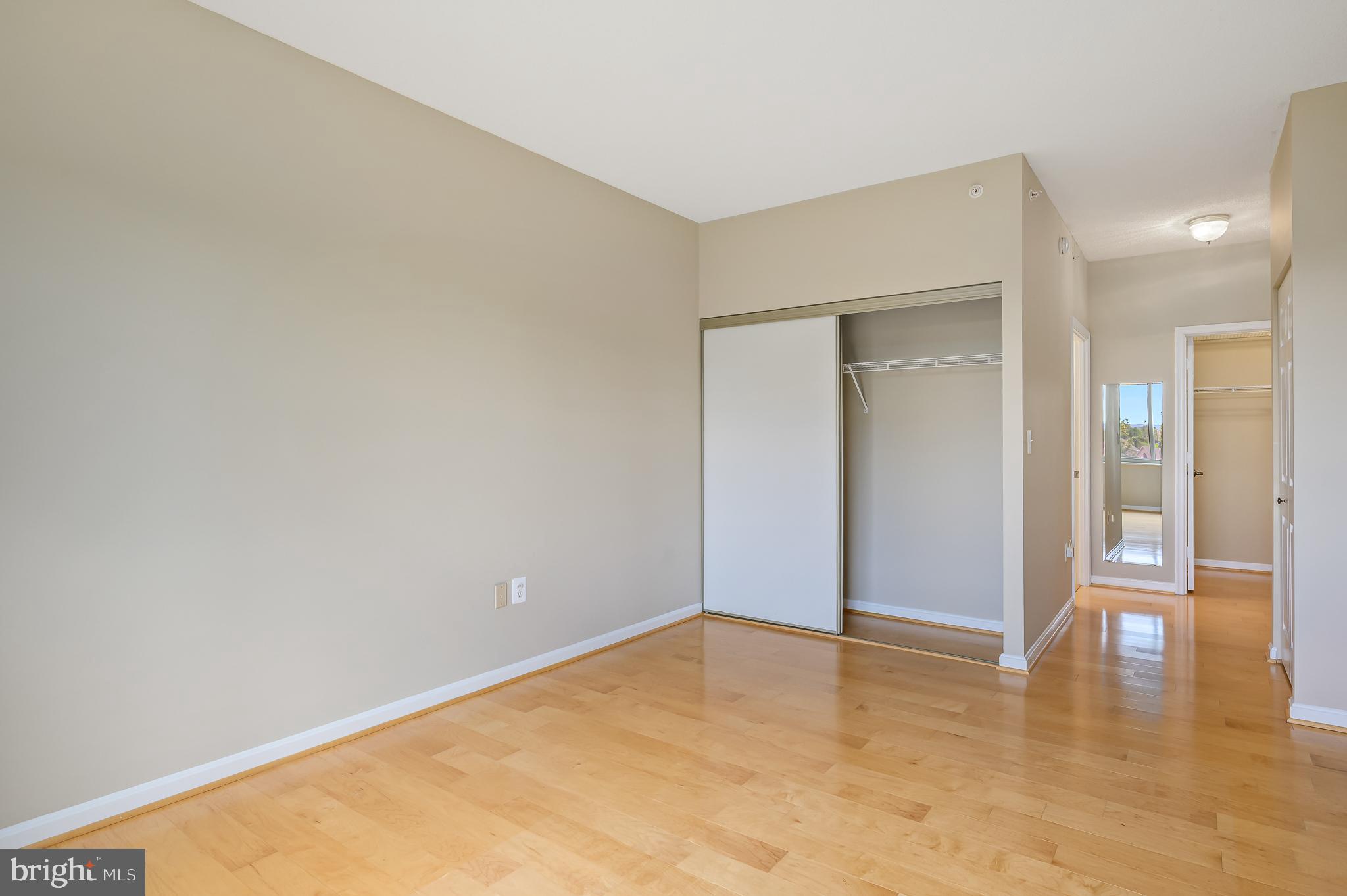 LANSDOWNE WOODS - Residential