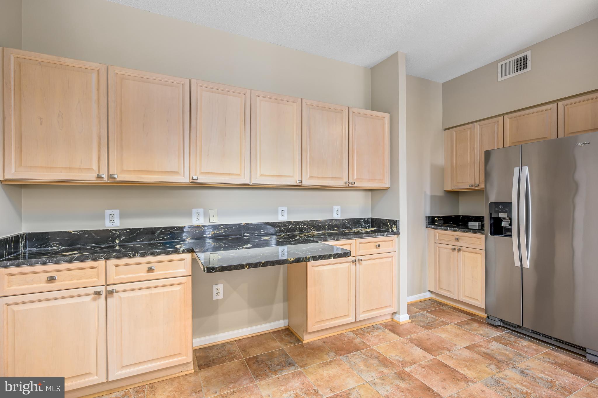 LANSDOWNE WOODS - Residential