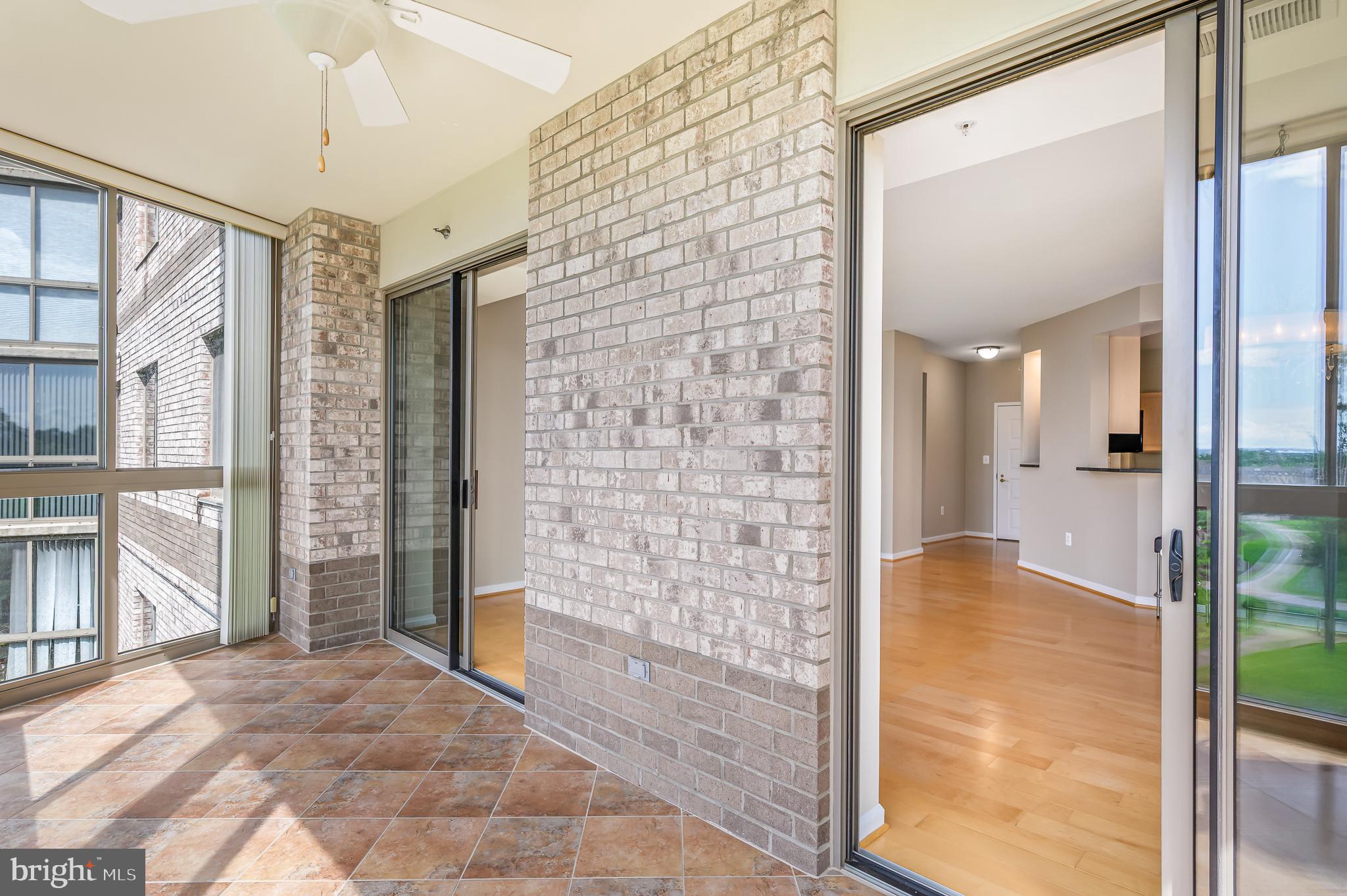 LANSDOWNE WOODS - Residential