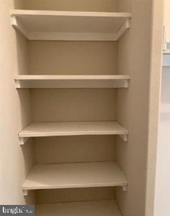 RIVER TOWERS - Residential