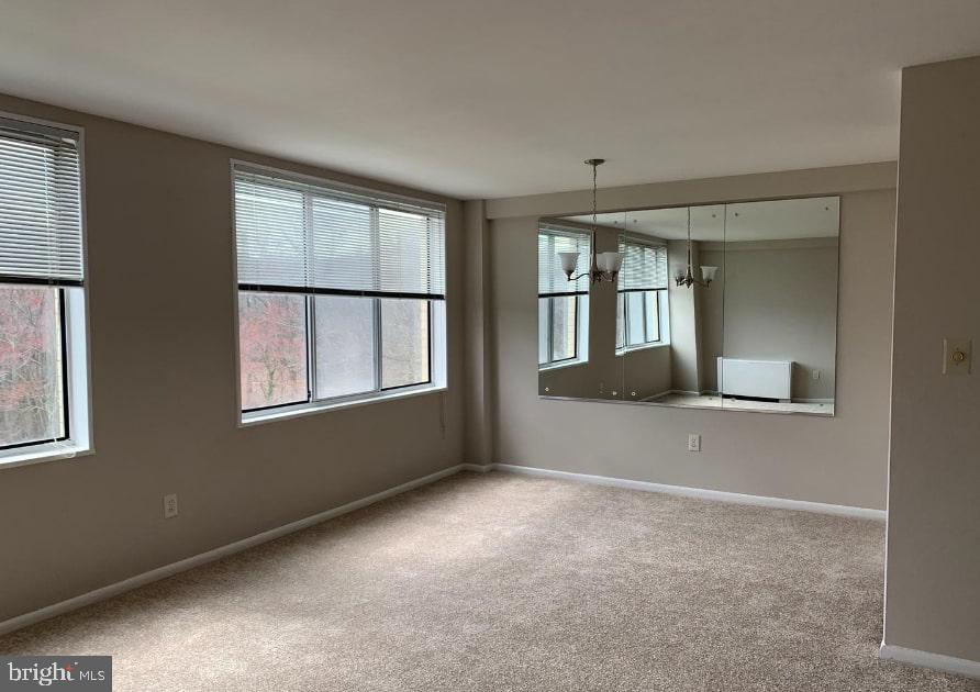 RIVER TOWERS - Residential