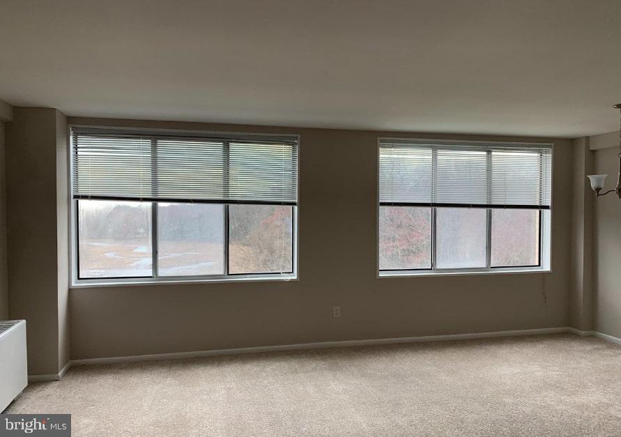 RIVER TOWERS - Residential