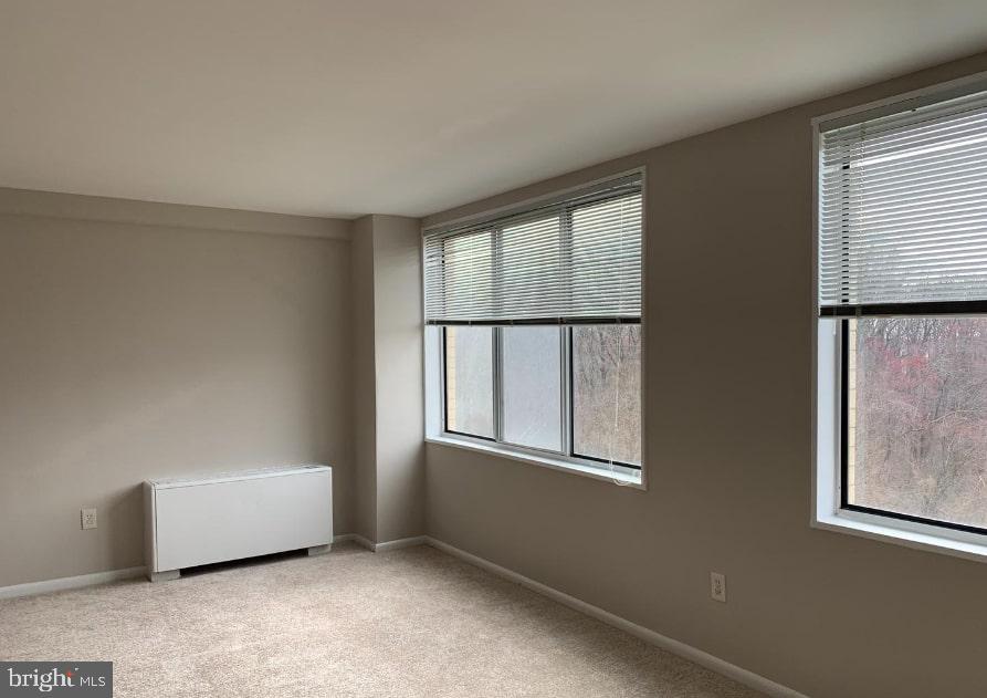 RIVER TOWERS - Residential