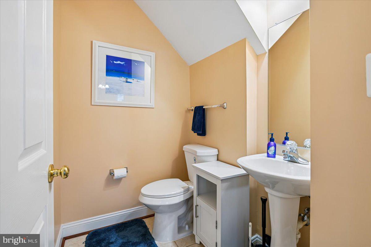 RIVER COLONY - Residential