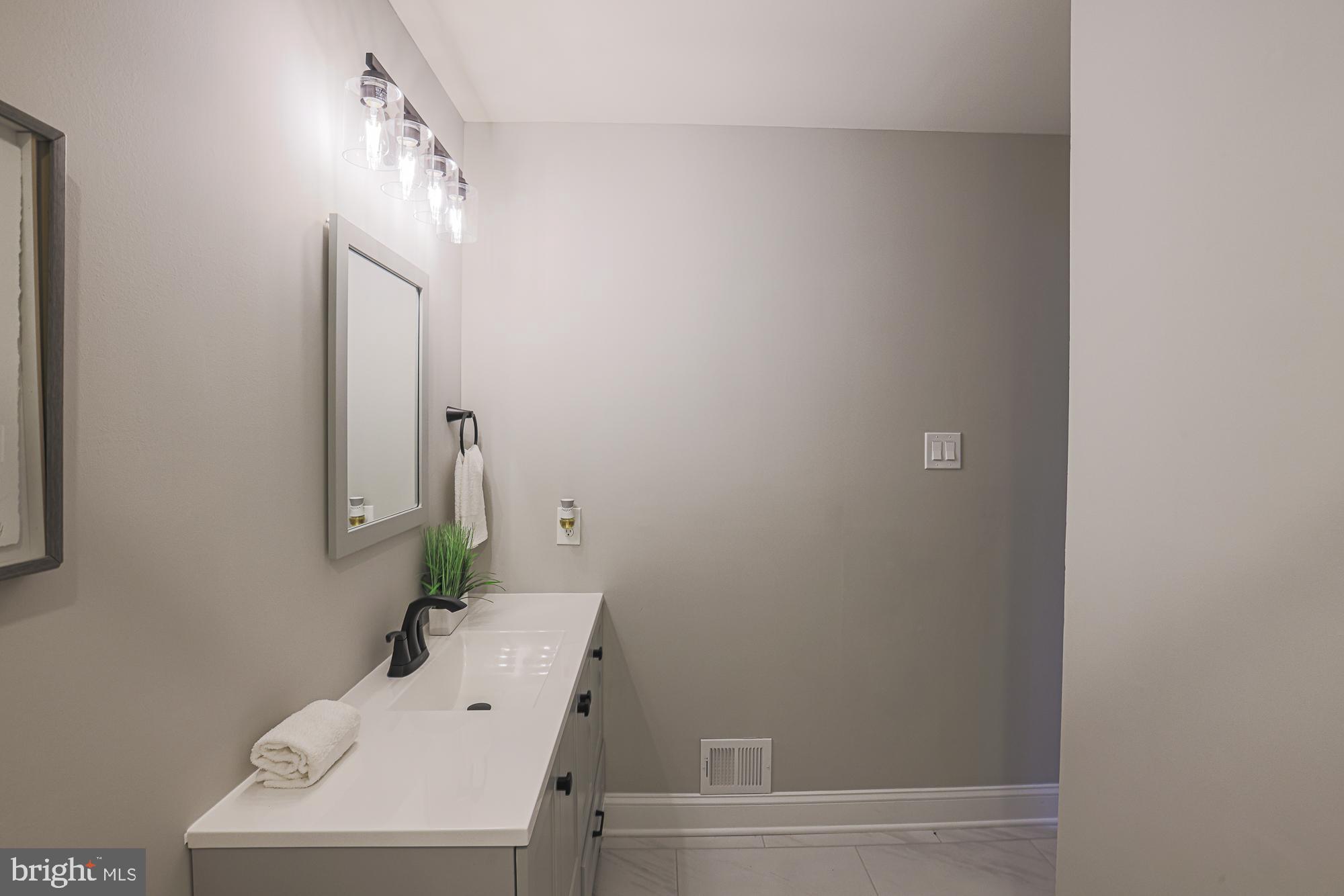 MCDONOGH MANOR - Residential