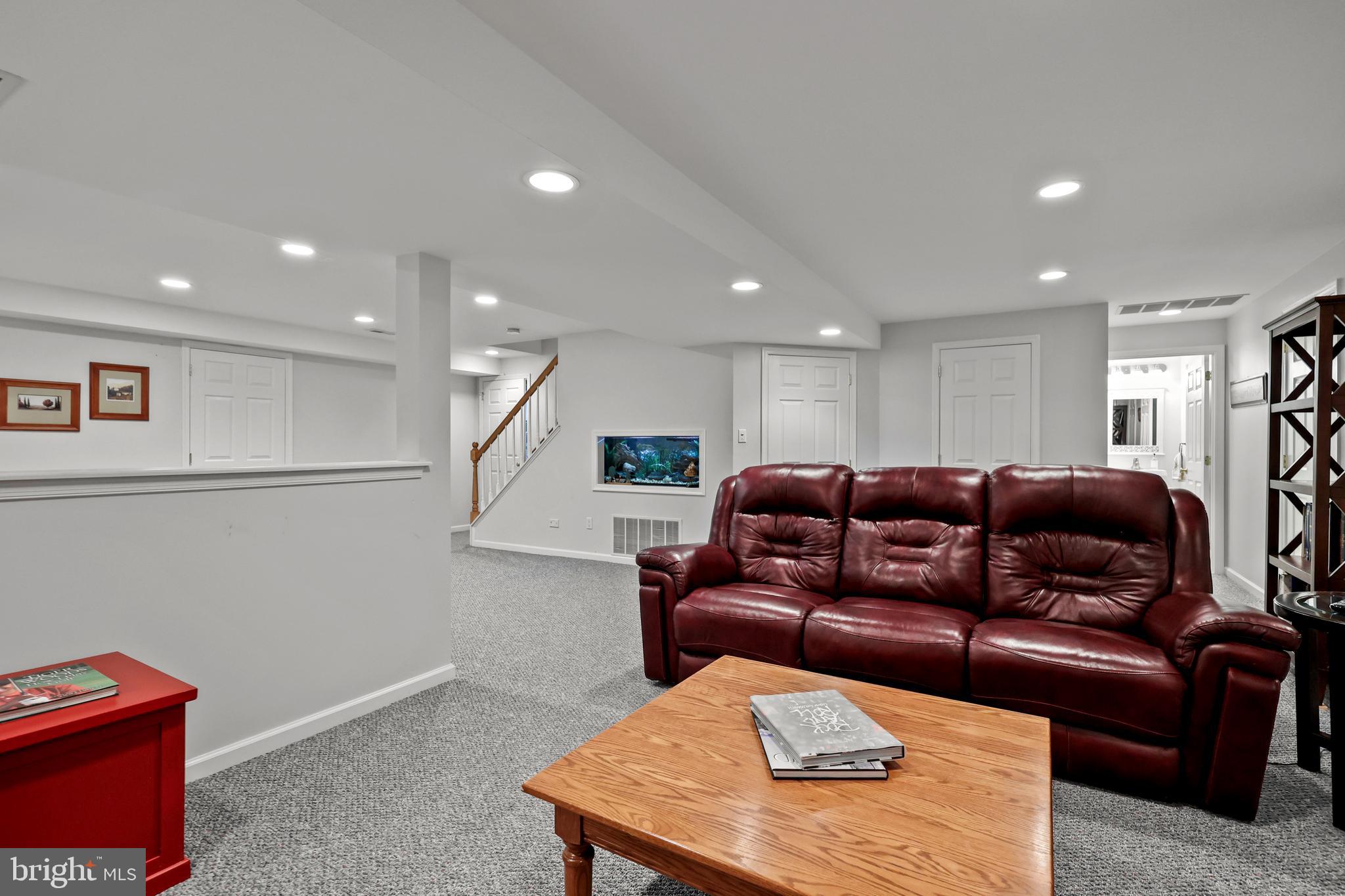 WILLOW PENN - Residential