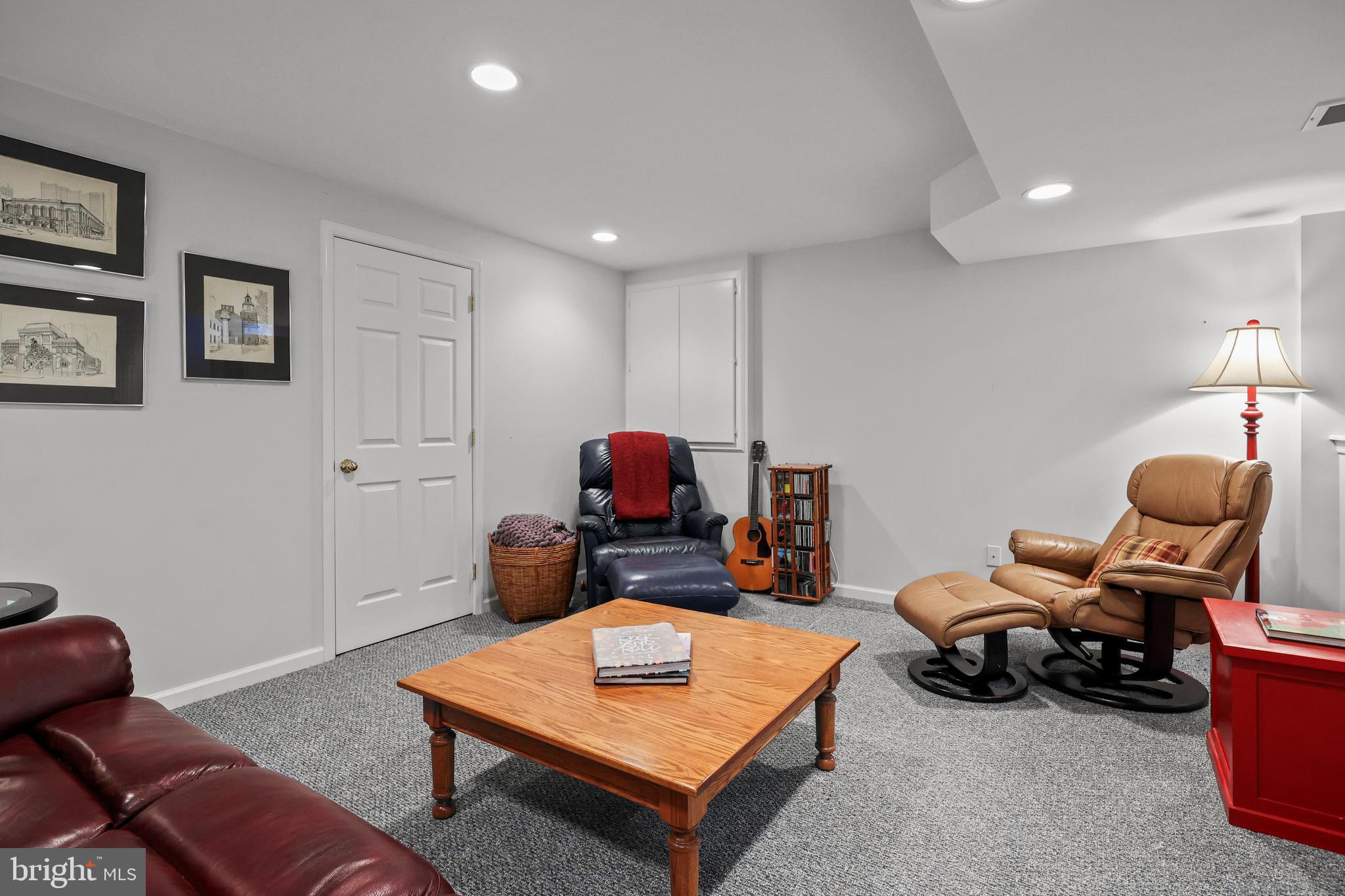 WILLOW PENN - Residential