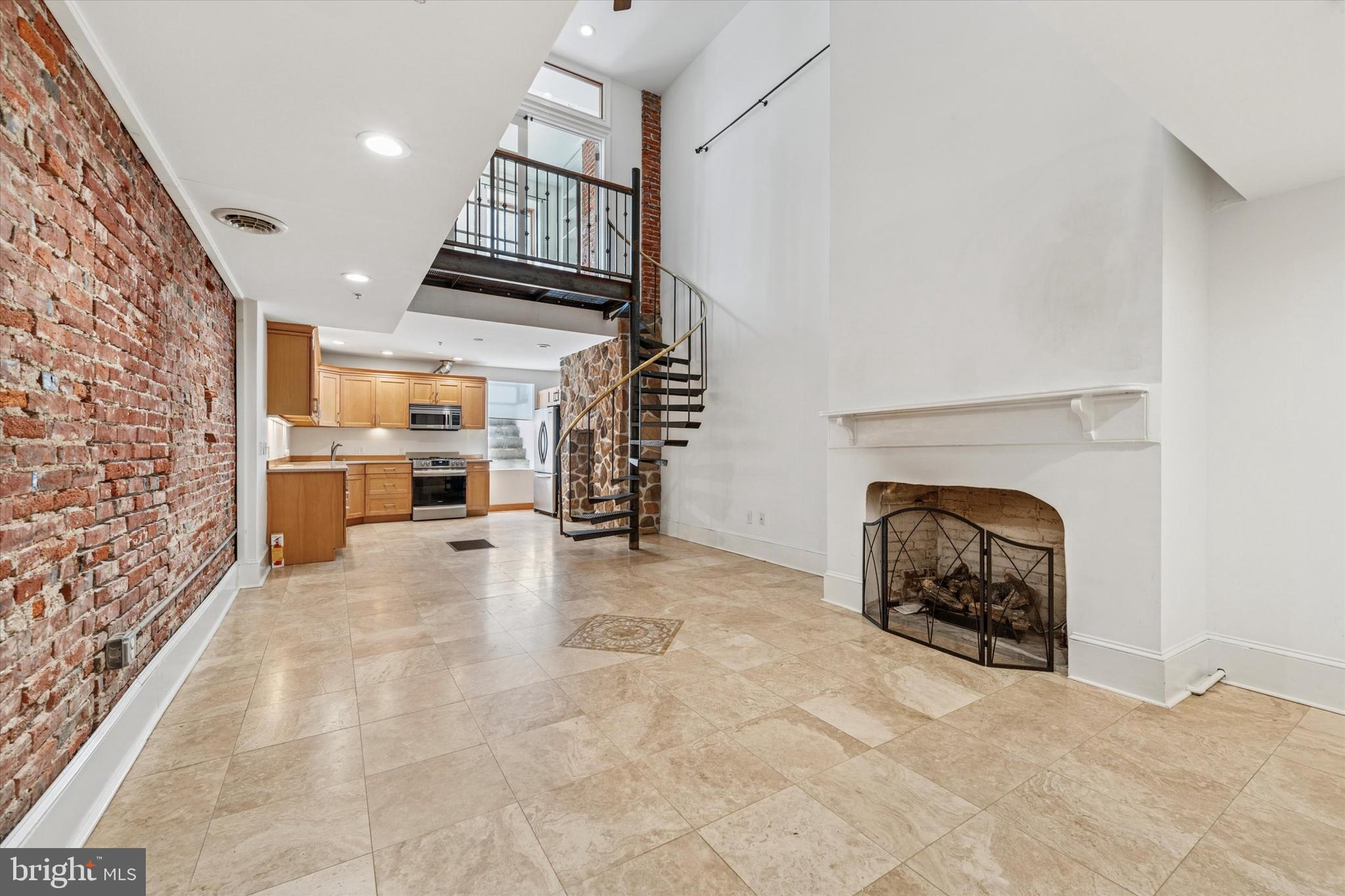 BELLA VISTA - Residential Lease