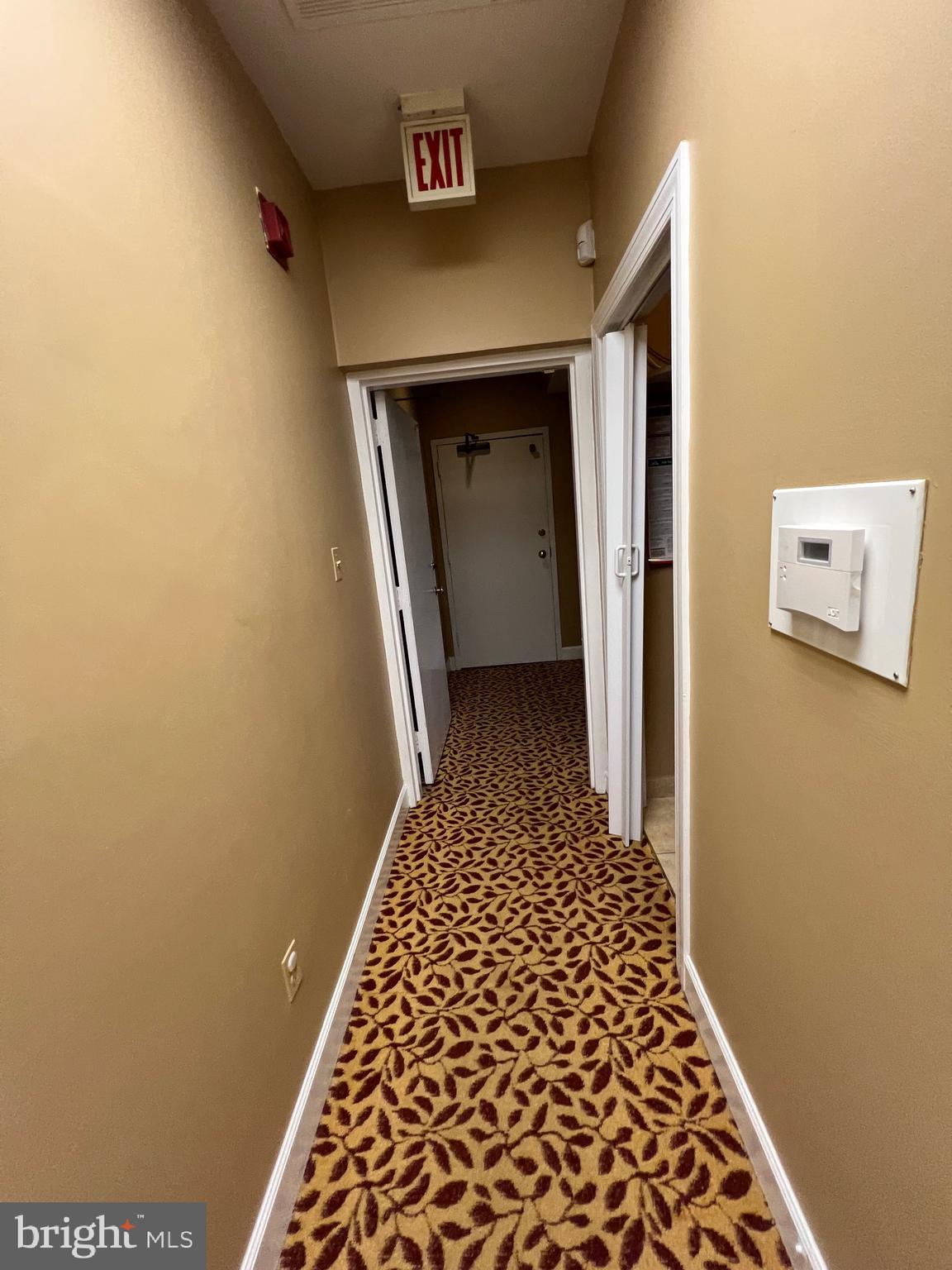 MANCHESTER - Commercial Lease