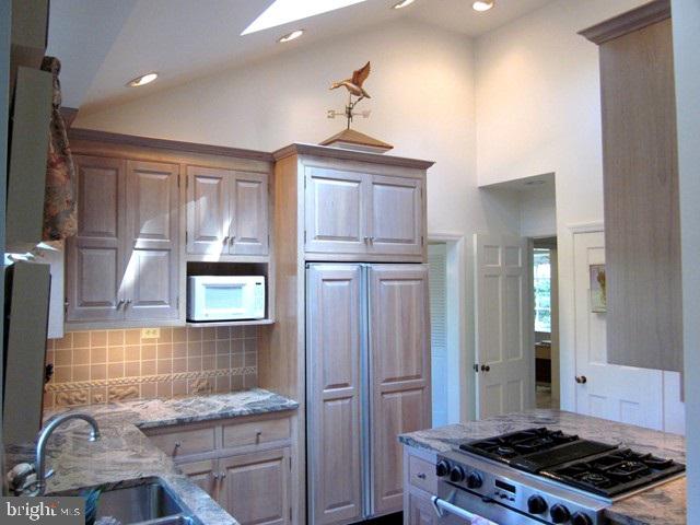 FARQUHAR ESTATES - Residential