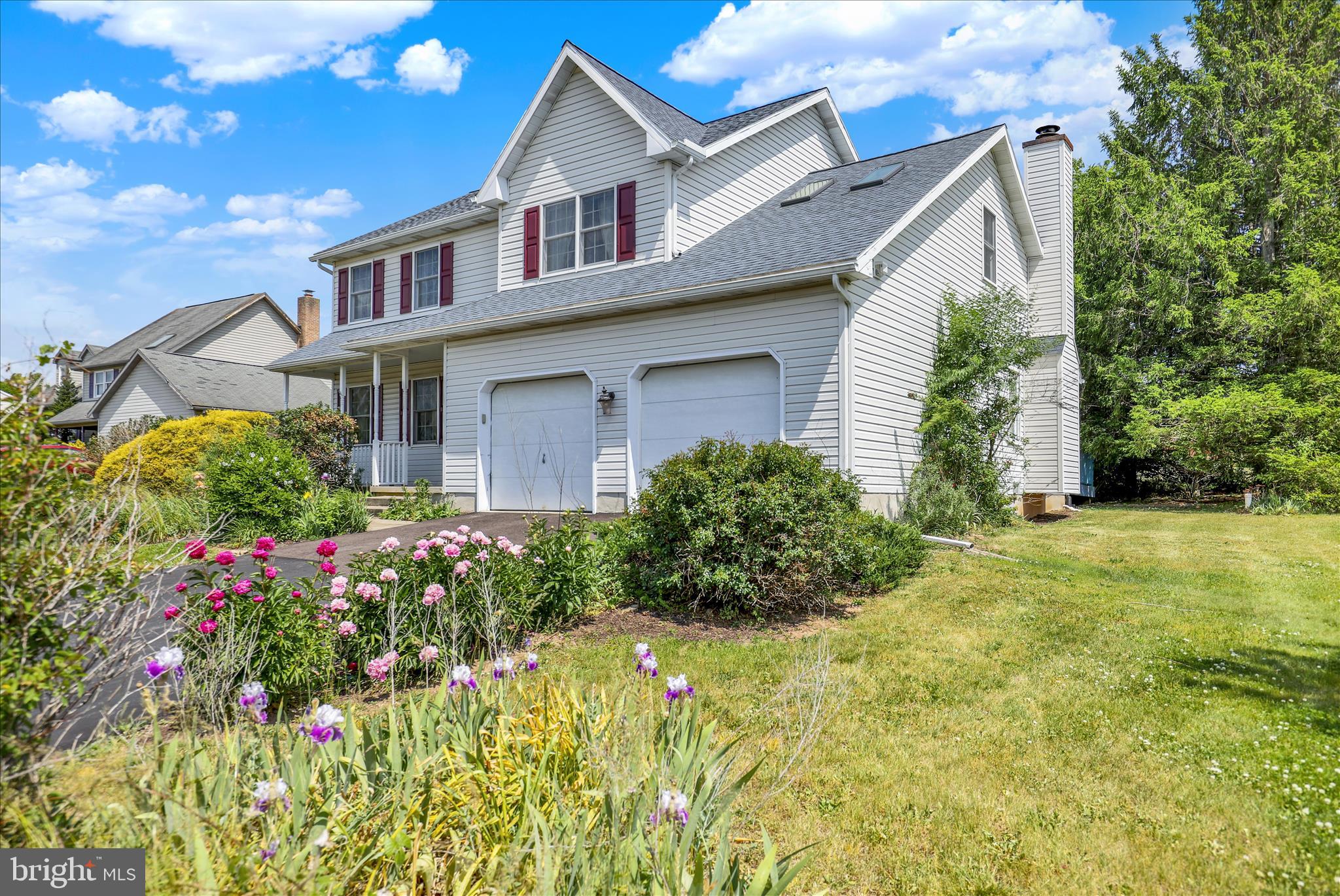 601 MAPLEWOOD DRIVE