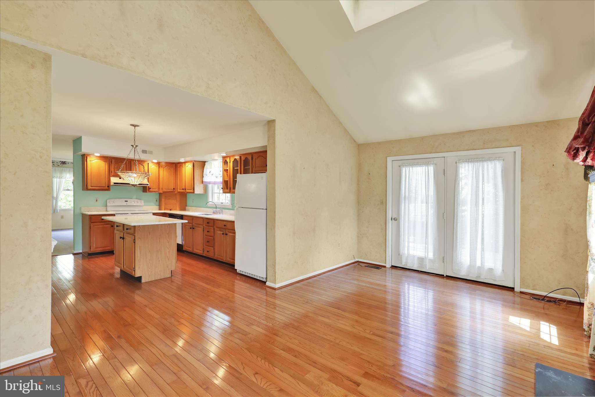 DOUGLAS MEADOWS - Residential