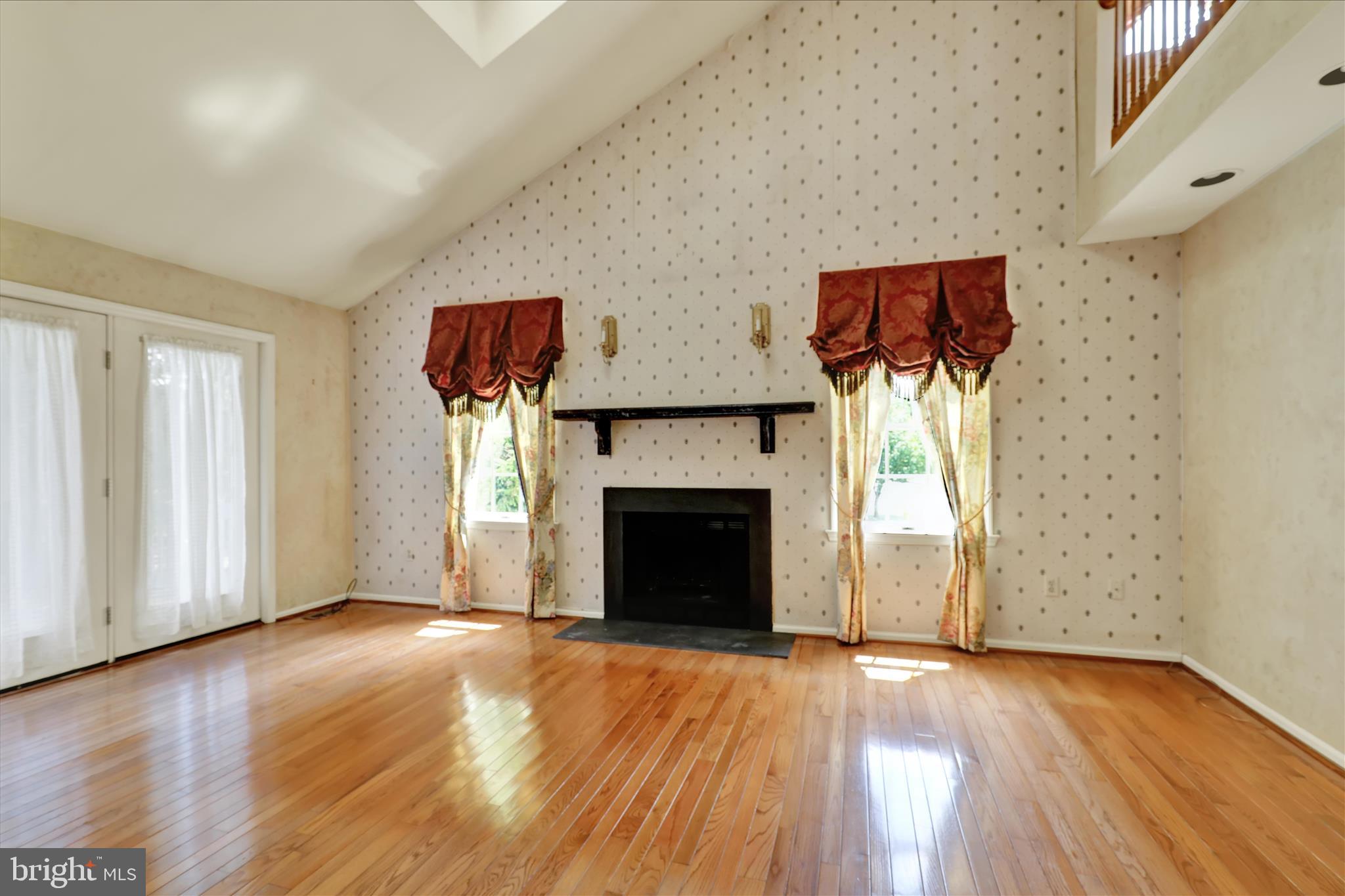 DOUGLAS MEADOWS - Residential