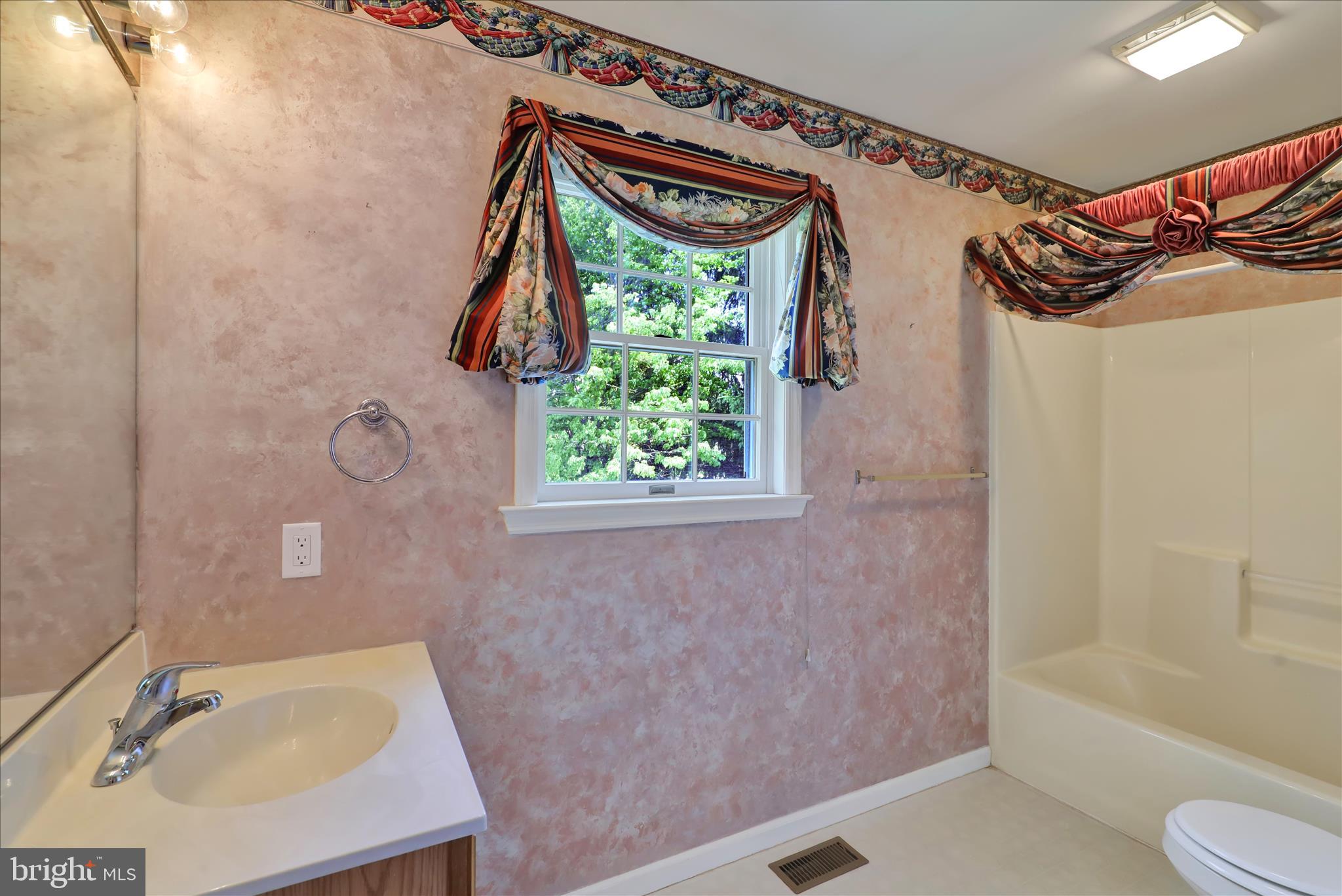 DOUGLAS MEADOWS - Residential
