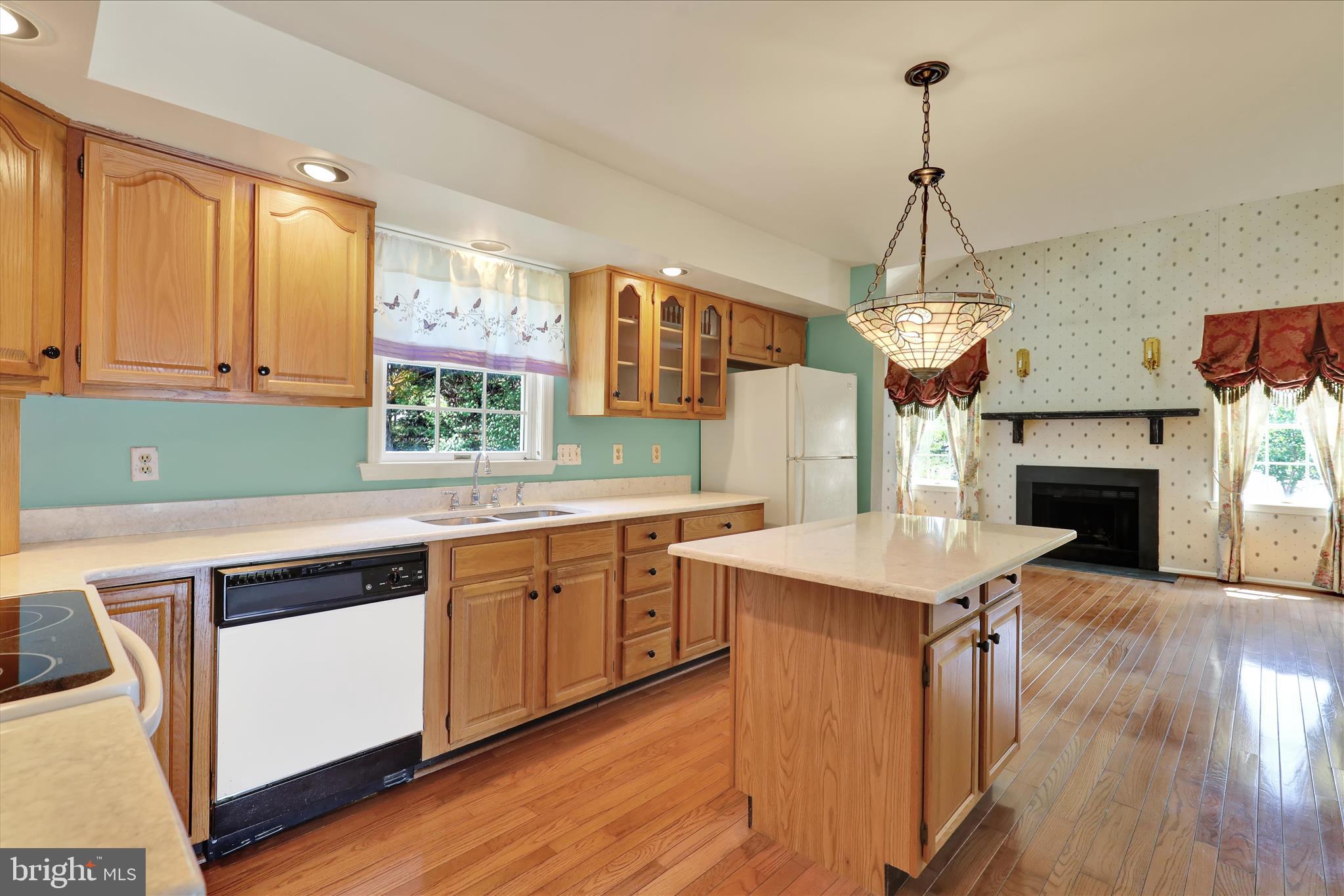 DOUGLAS MEADOWS - Residential