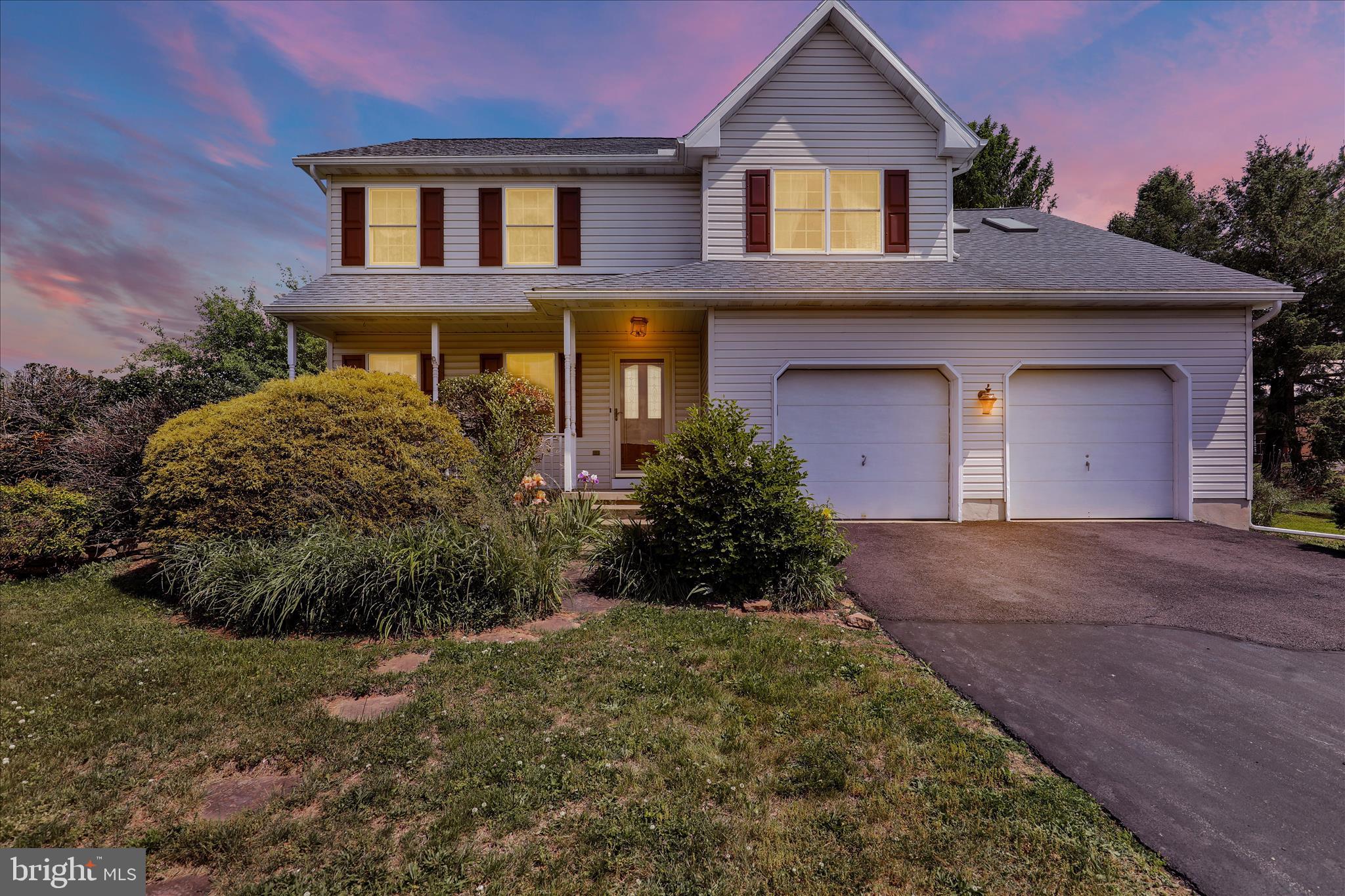 601 MAPLEWOOD DRIVE