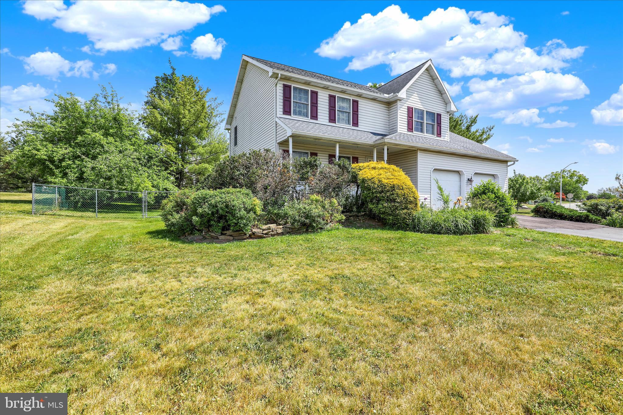601 MAPLEWOOD DRIVE
