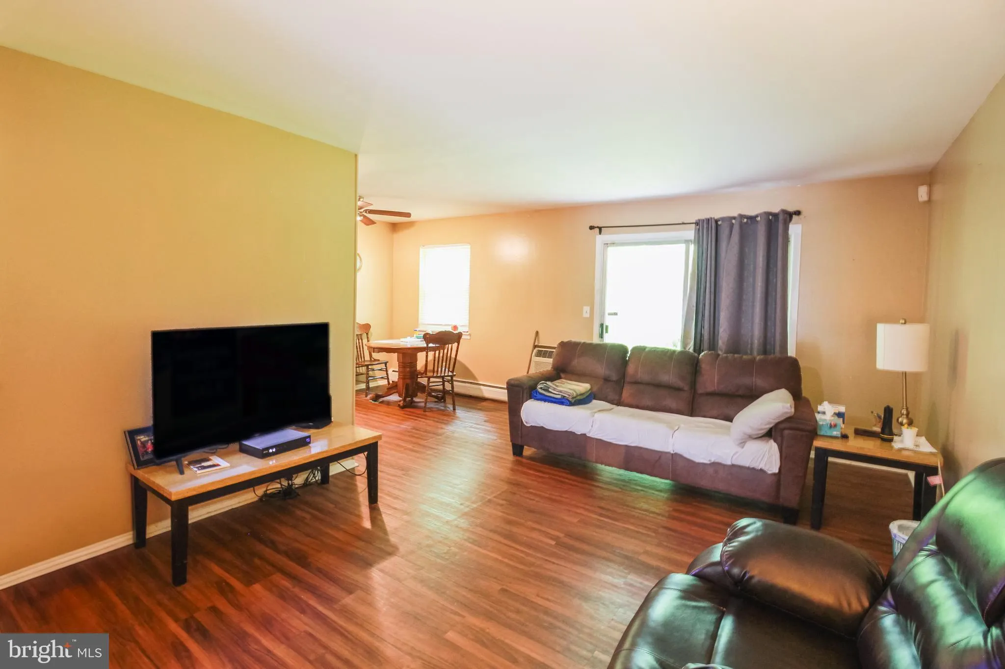 Burlington, New Jersey 08016, United States, 2 Bedrooms Bedrooms, ,1 BathroomBathrooms,Residential,Pending,131691